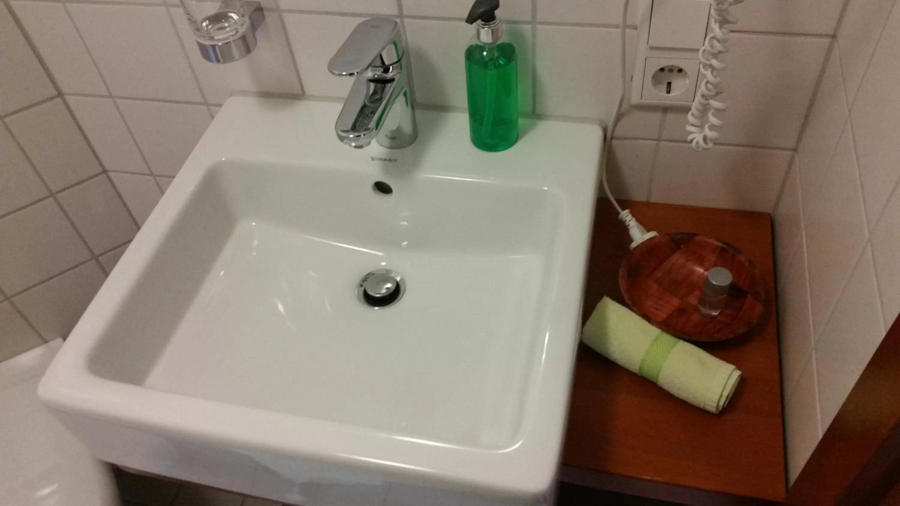 Ellenbergs Restaurant & Hotel