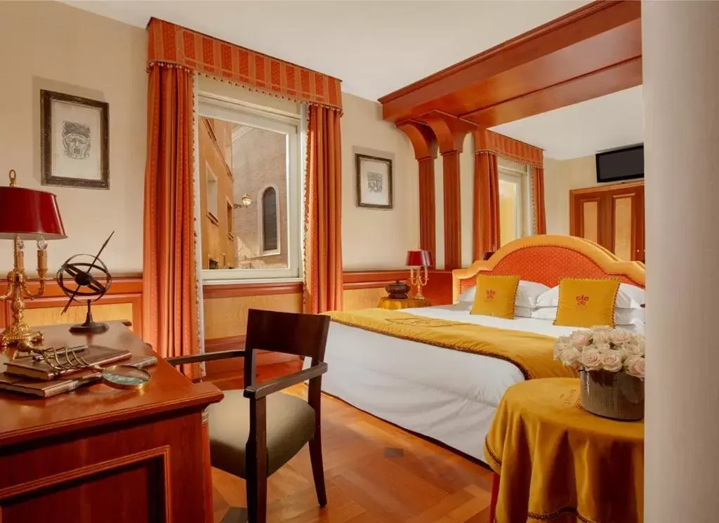 Bedroom in Bio Hotel Raphael - Relais & Châteaux