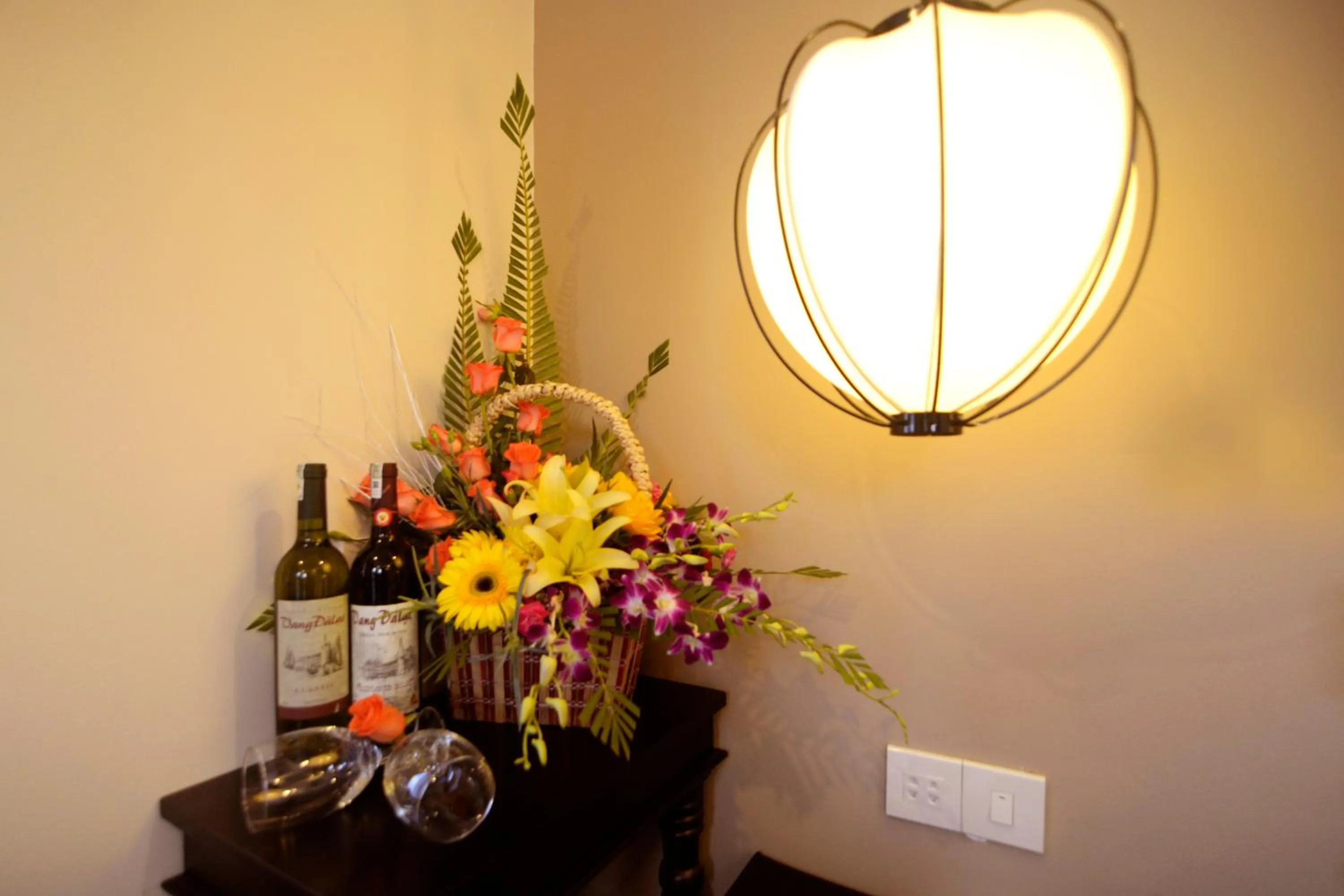 Alcoholic drinks in Golden Bell Backpacker Hotel & Pool Bar