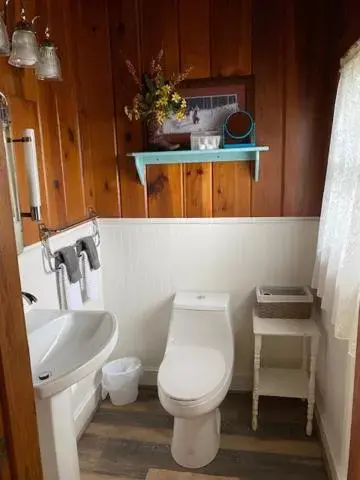 Bathroom in Live Oak B&B