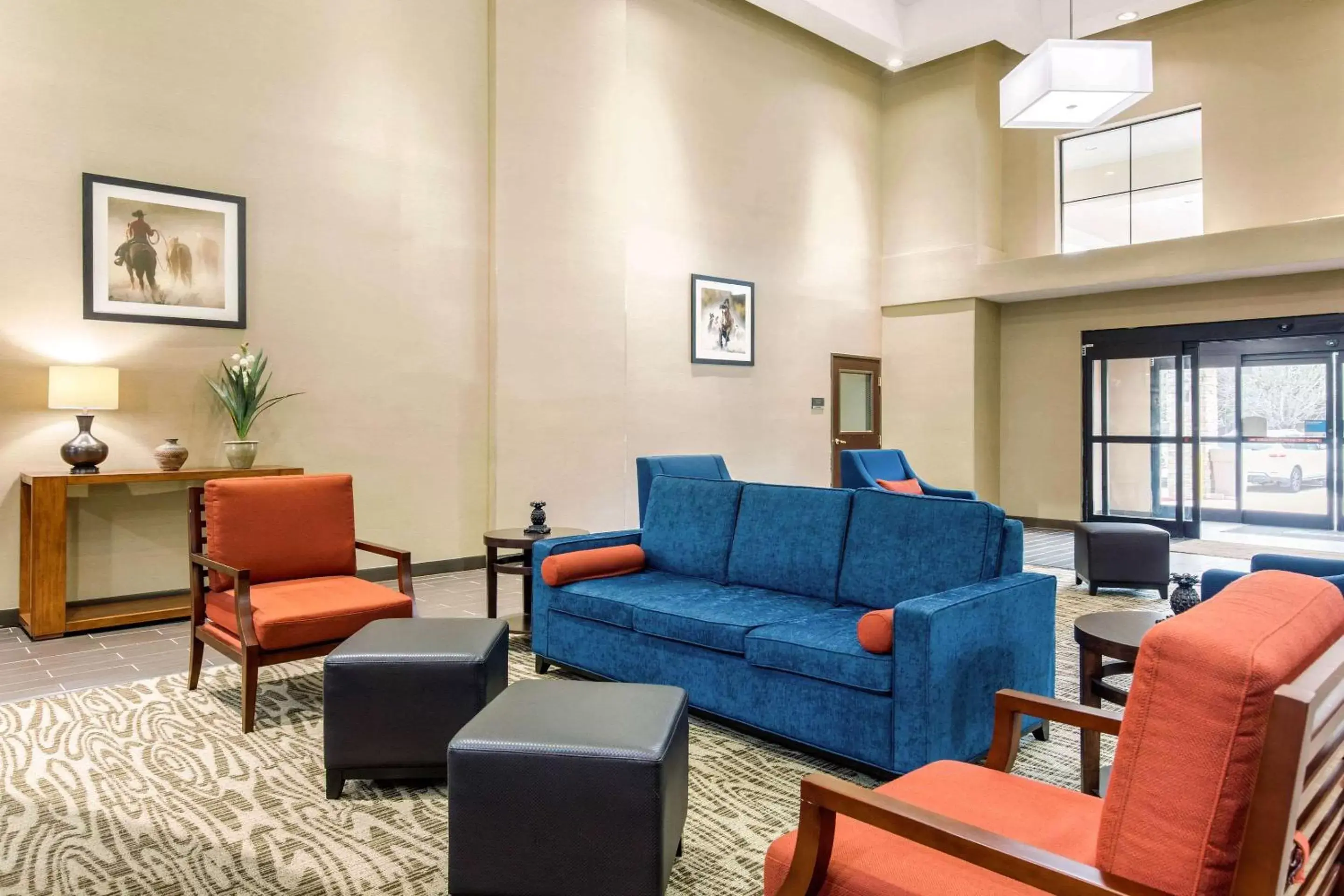 Lobby or reception, Seating Area in Comfort Inn & Suites IAH Bush Airport – East