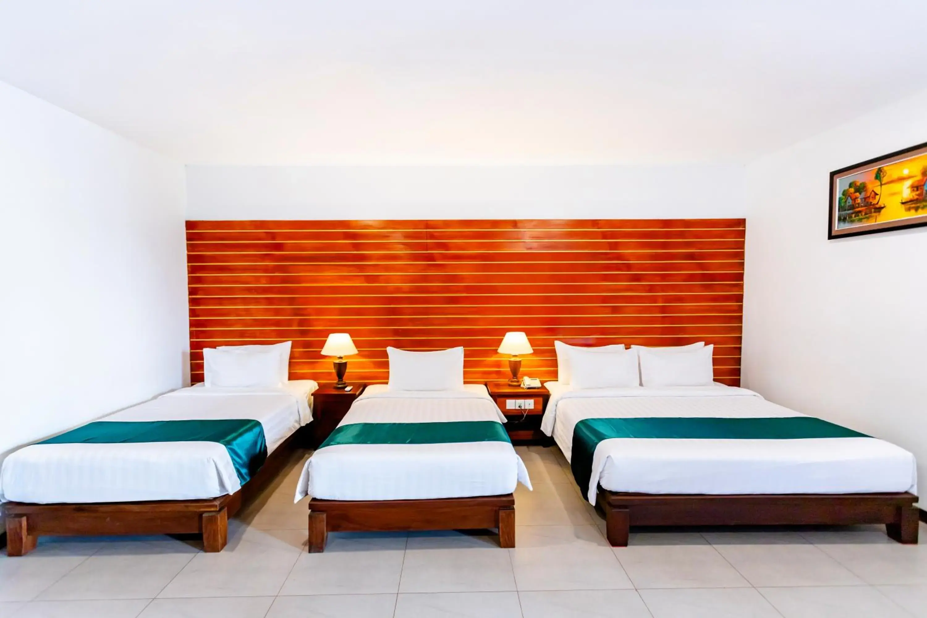 Guests, Bed in Green Amazon Residence Hotel