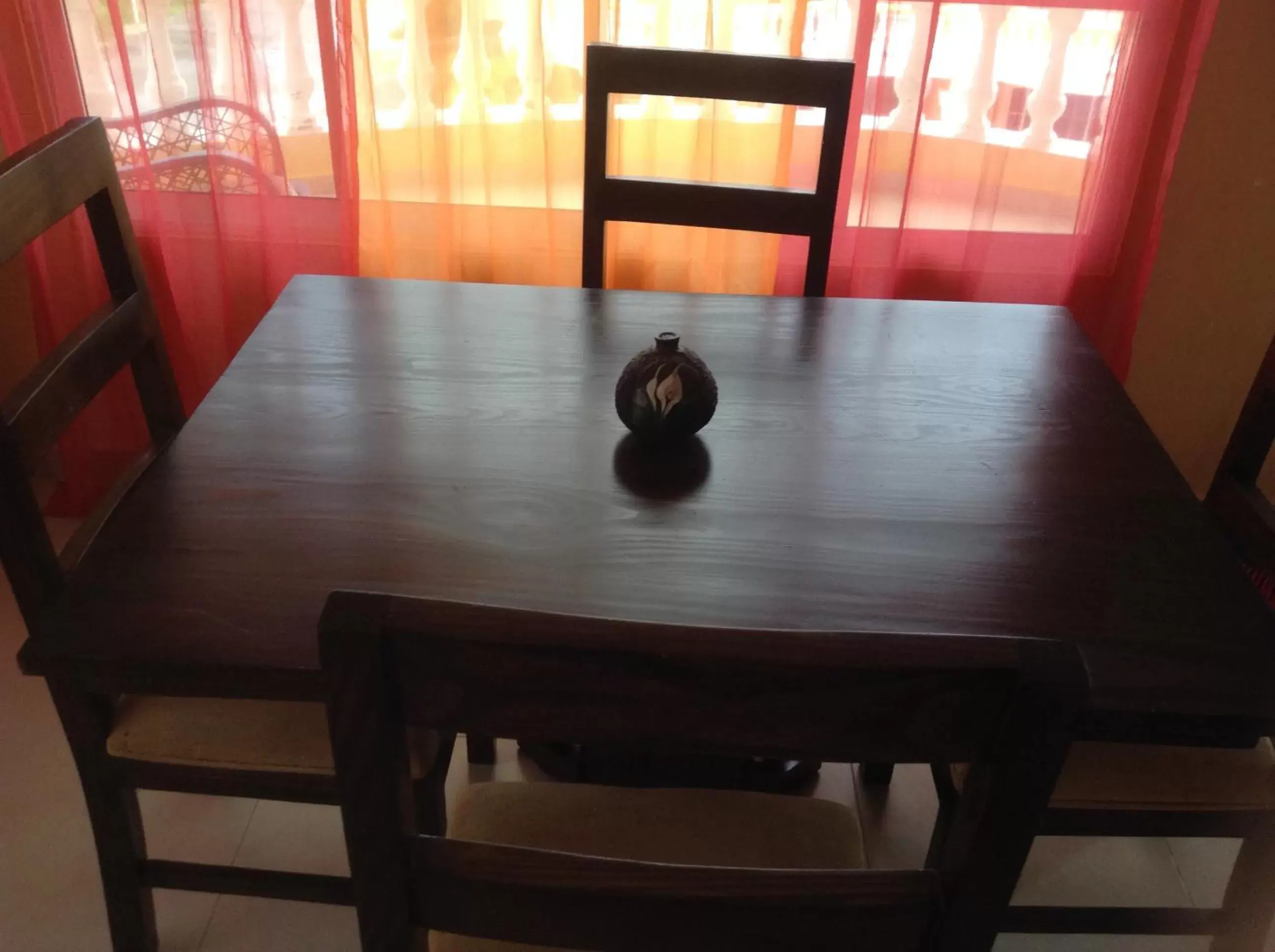 Dining Area in White Sands shared apartments