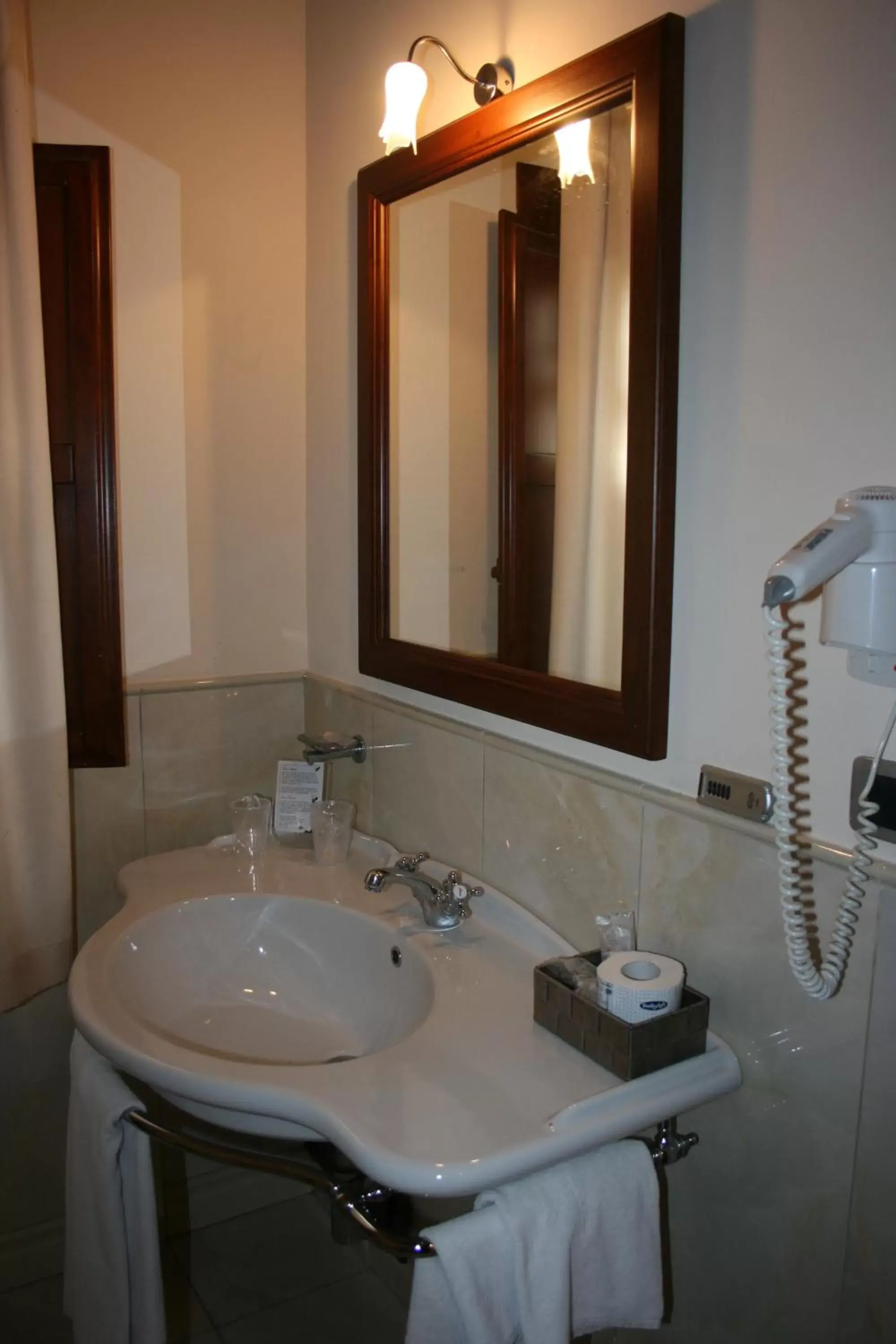 Bathroom in Hotel Villa Lampedusa