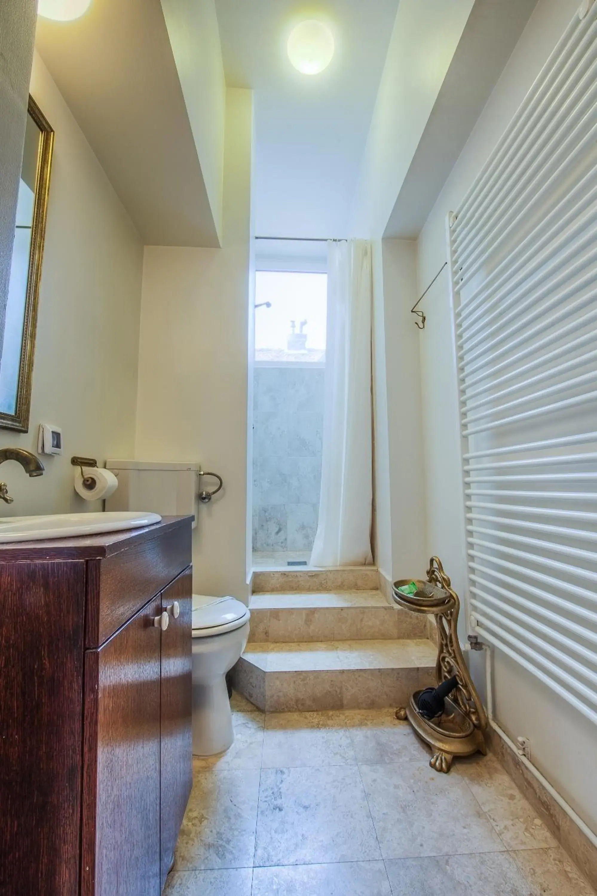 Shower, Bathroom in Residence Central Annapolis