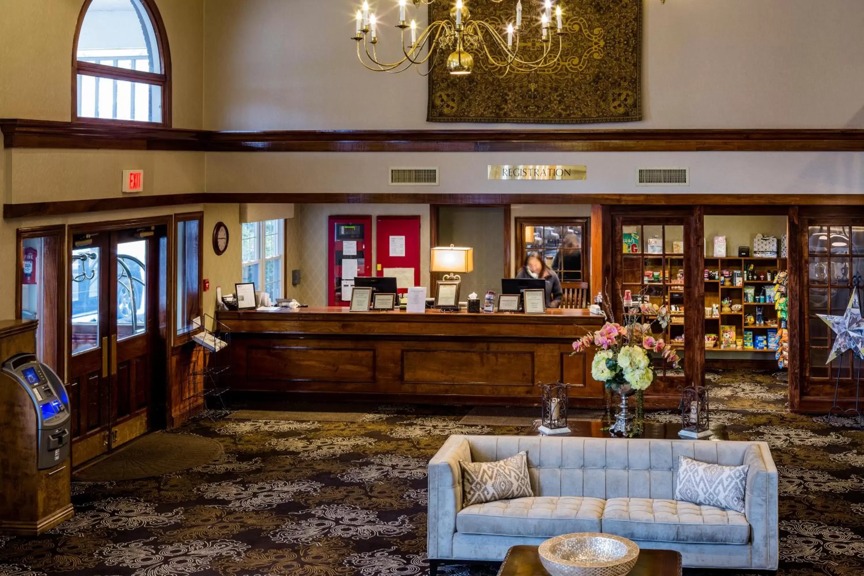 Lobby or reception, Lobby/Reception in Colonial Hotel