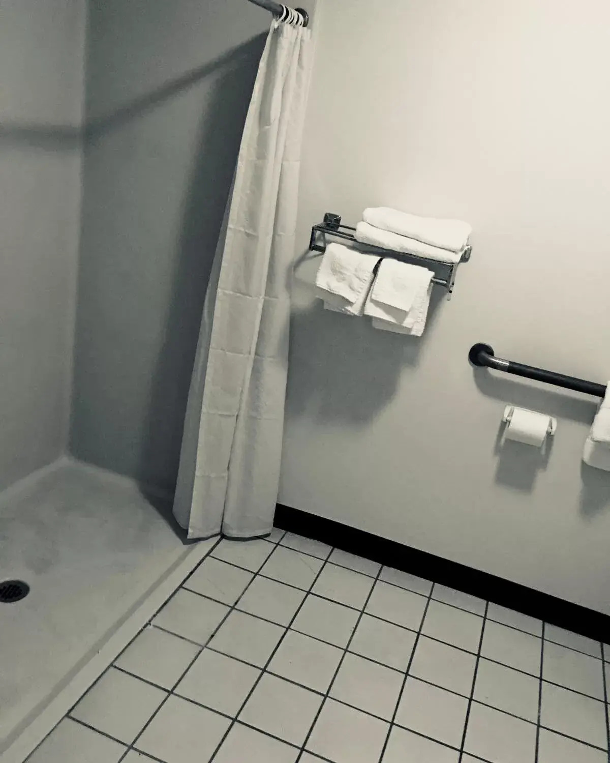 Bathroom in Rest Inn Motel
