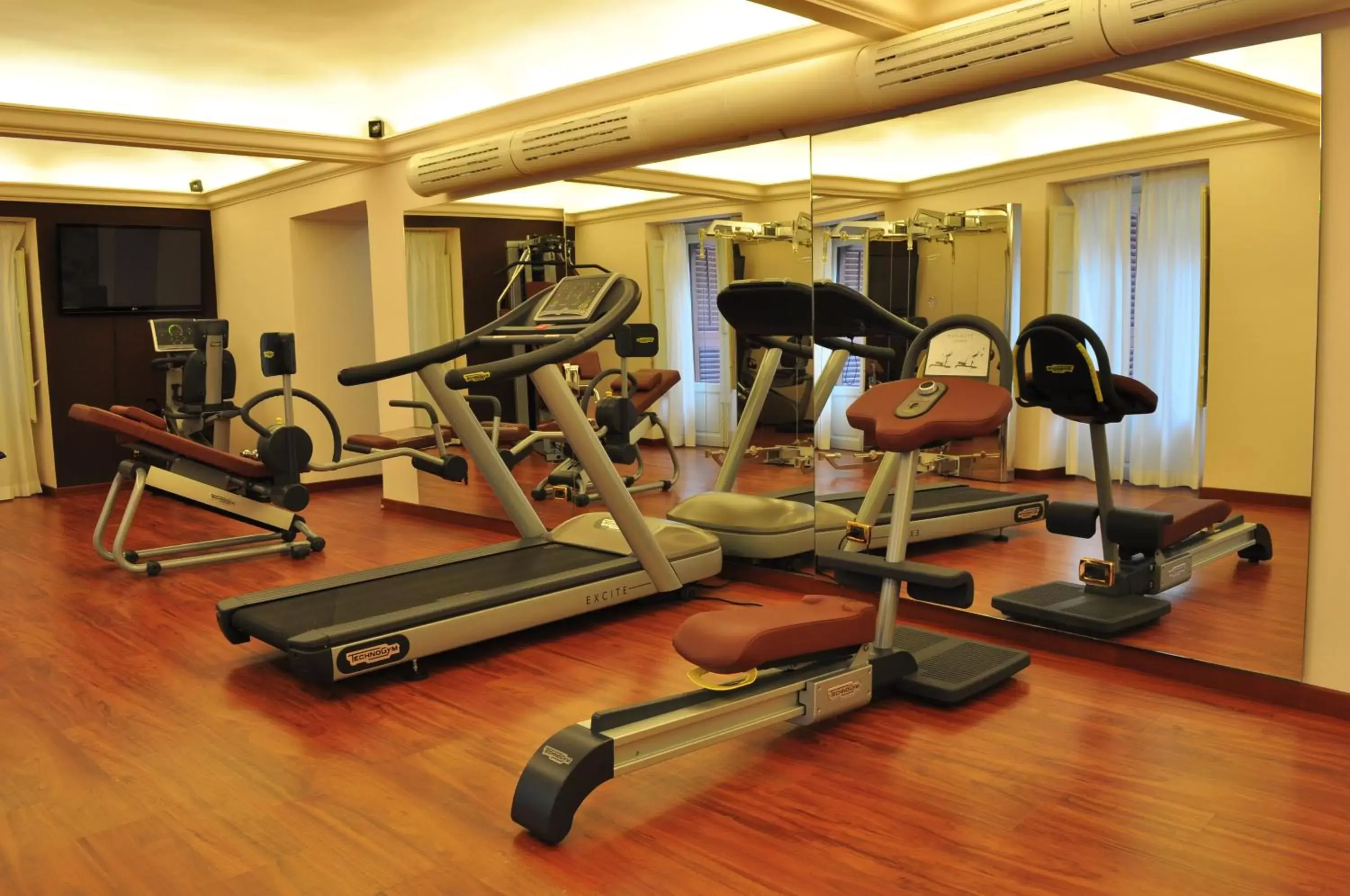 Fitness centre/facilities in Grand Hotel Piazza Borsa Fitness centre/facilities in Grand Hotel Piazza Borsa