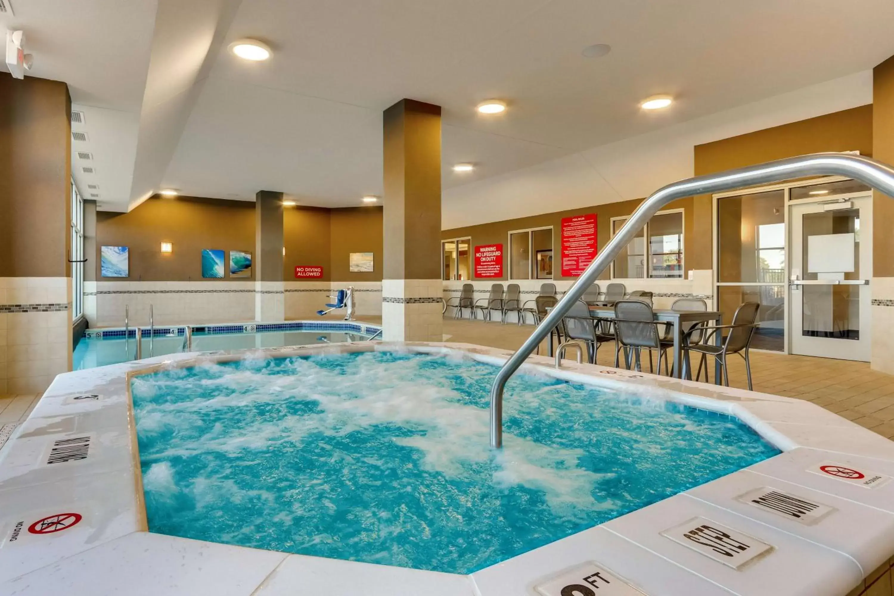 Activities, Swimming Pool in Drury Inn & Suites Lafayette IN