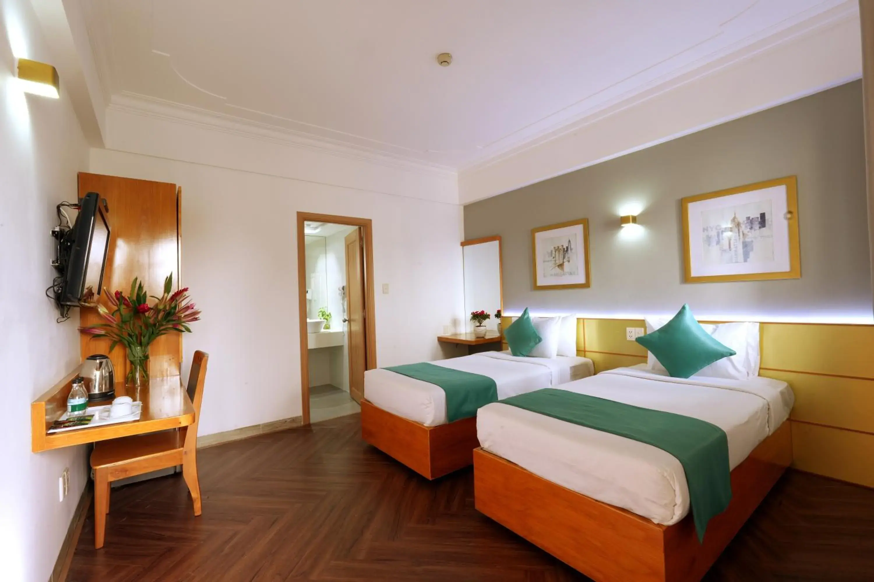 Combo Happy Stay With Lunch in Sunshine Antique Hotel Saigon Combo Happy Stay With Lunch in Sunshine Antique Hotel Saigon