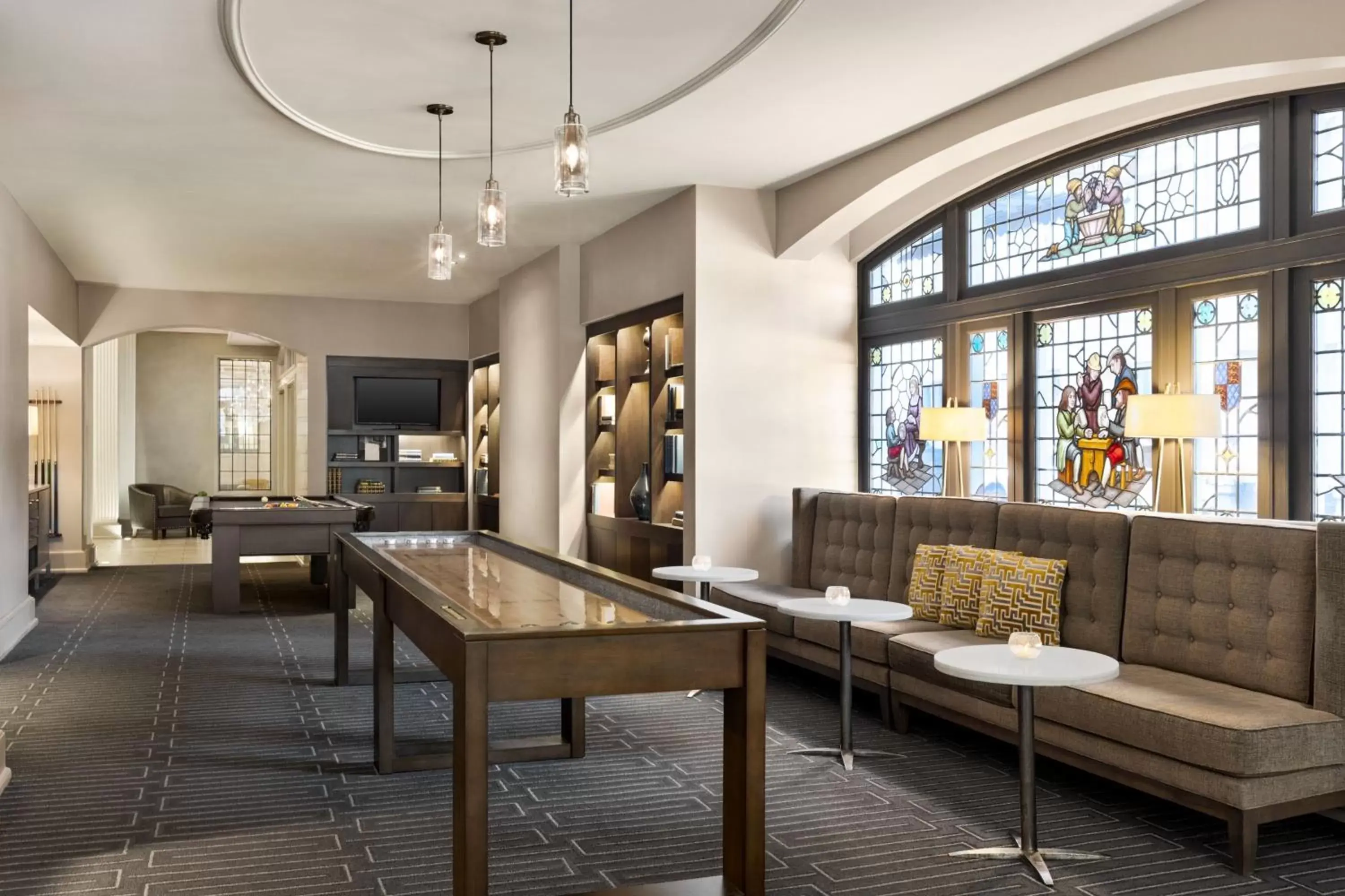 Lobby or reception, Seating Area in Magnolia Hotel St. Louis, a Tribute Portfolio Hotel