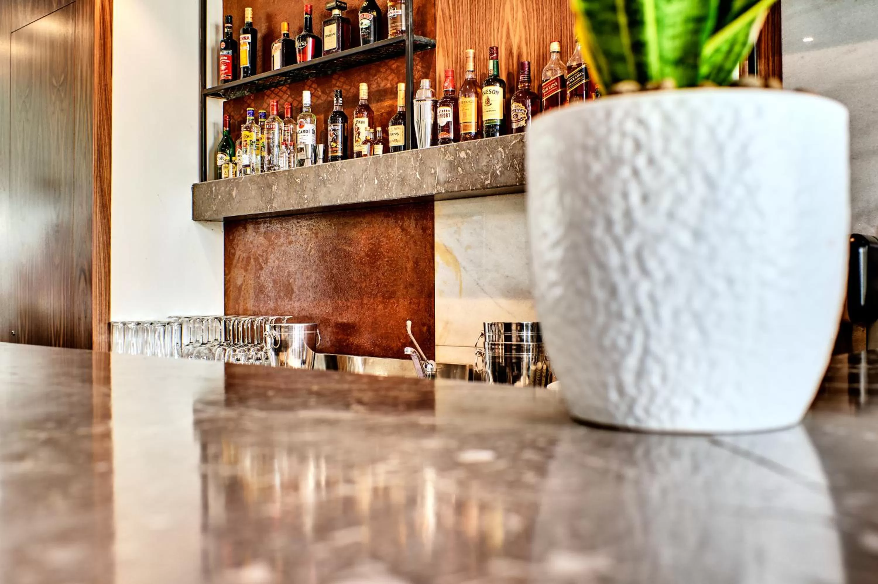 Lounge or bar in The District Hotel