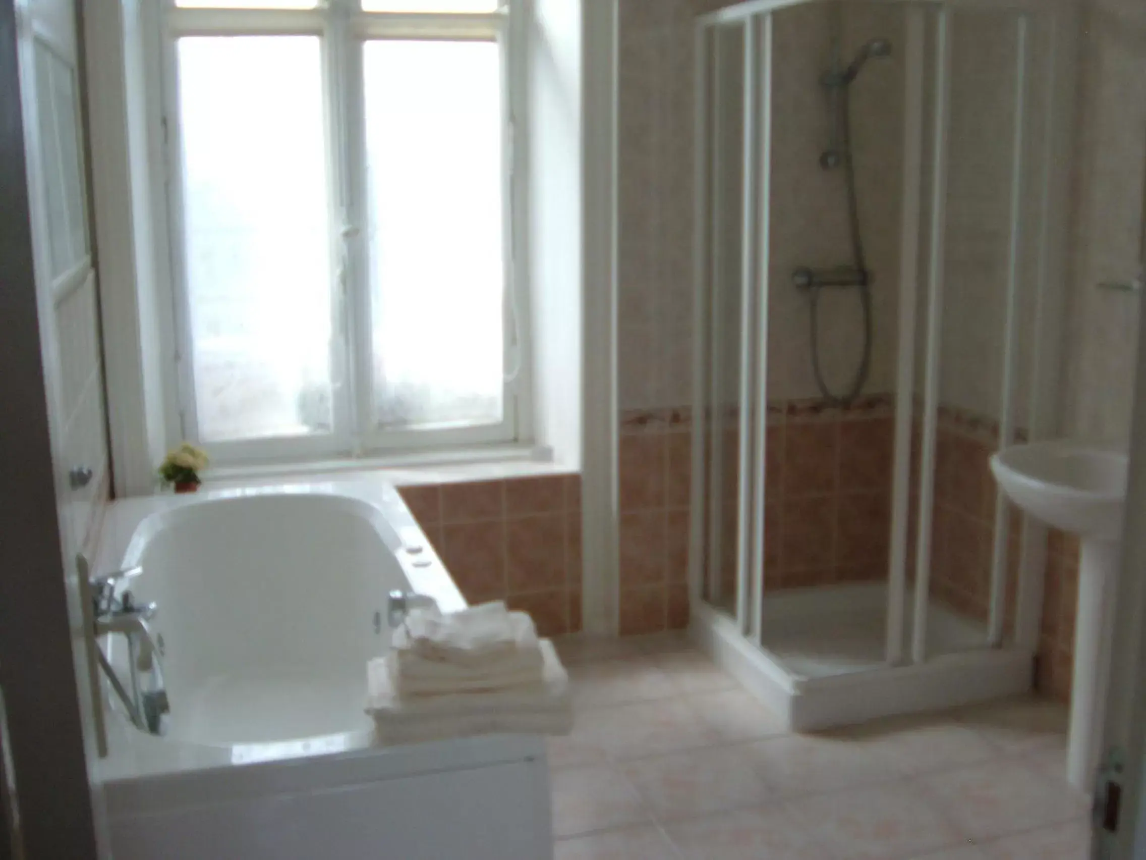 Bathroom in Vue sur la Rance