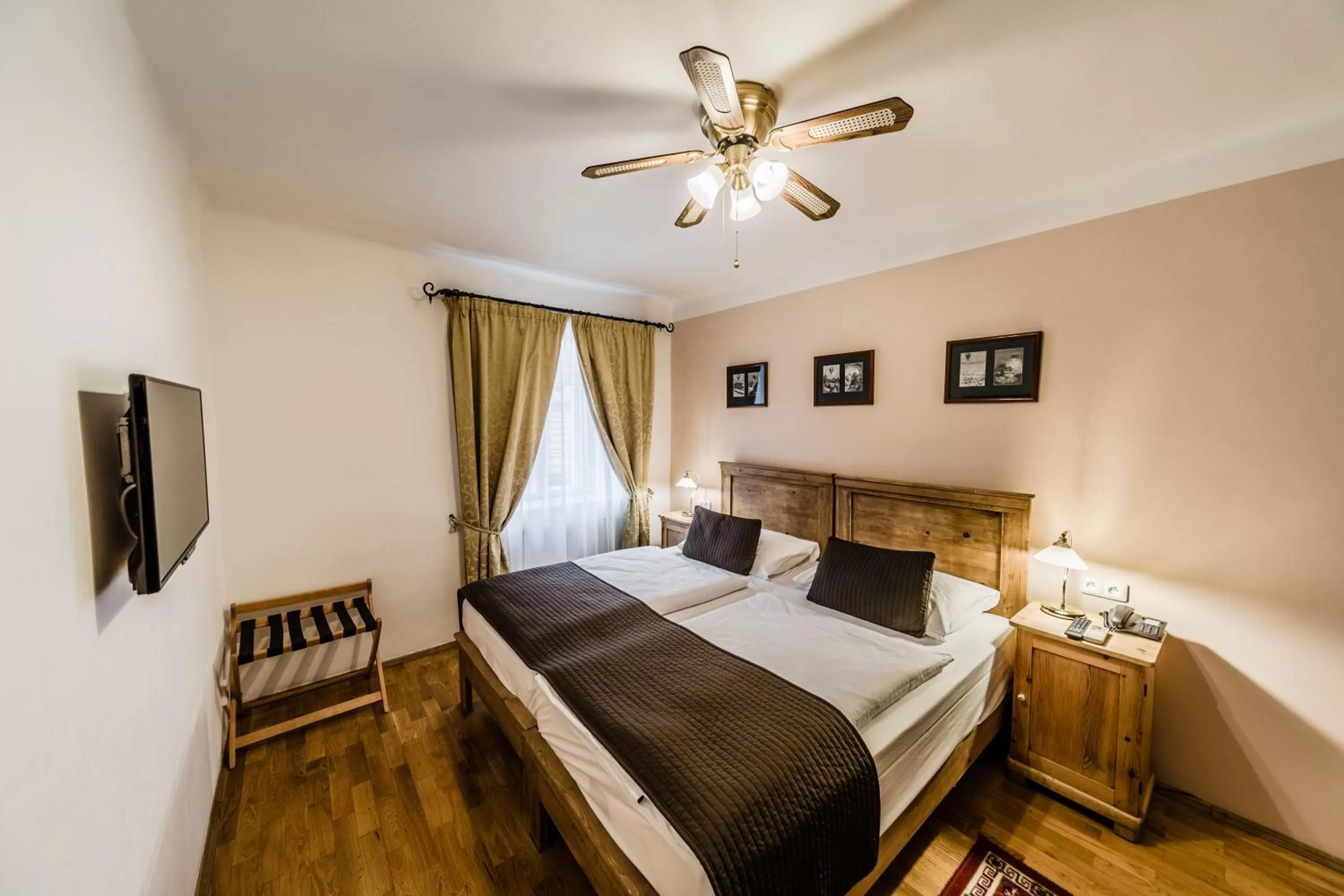 Bed in Archibald At the Charles Bridge