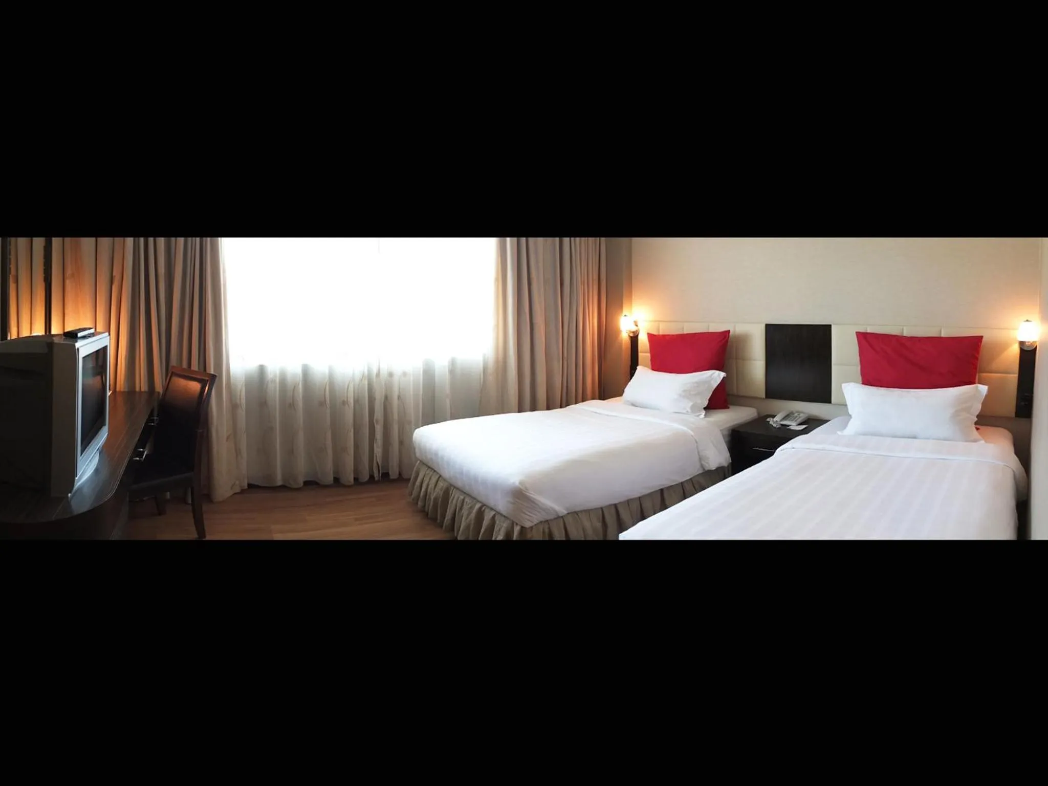 Bed in The Mark's Lodge