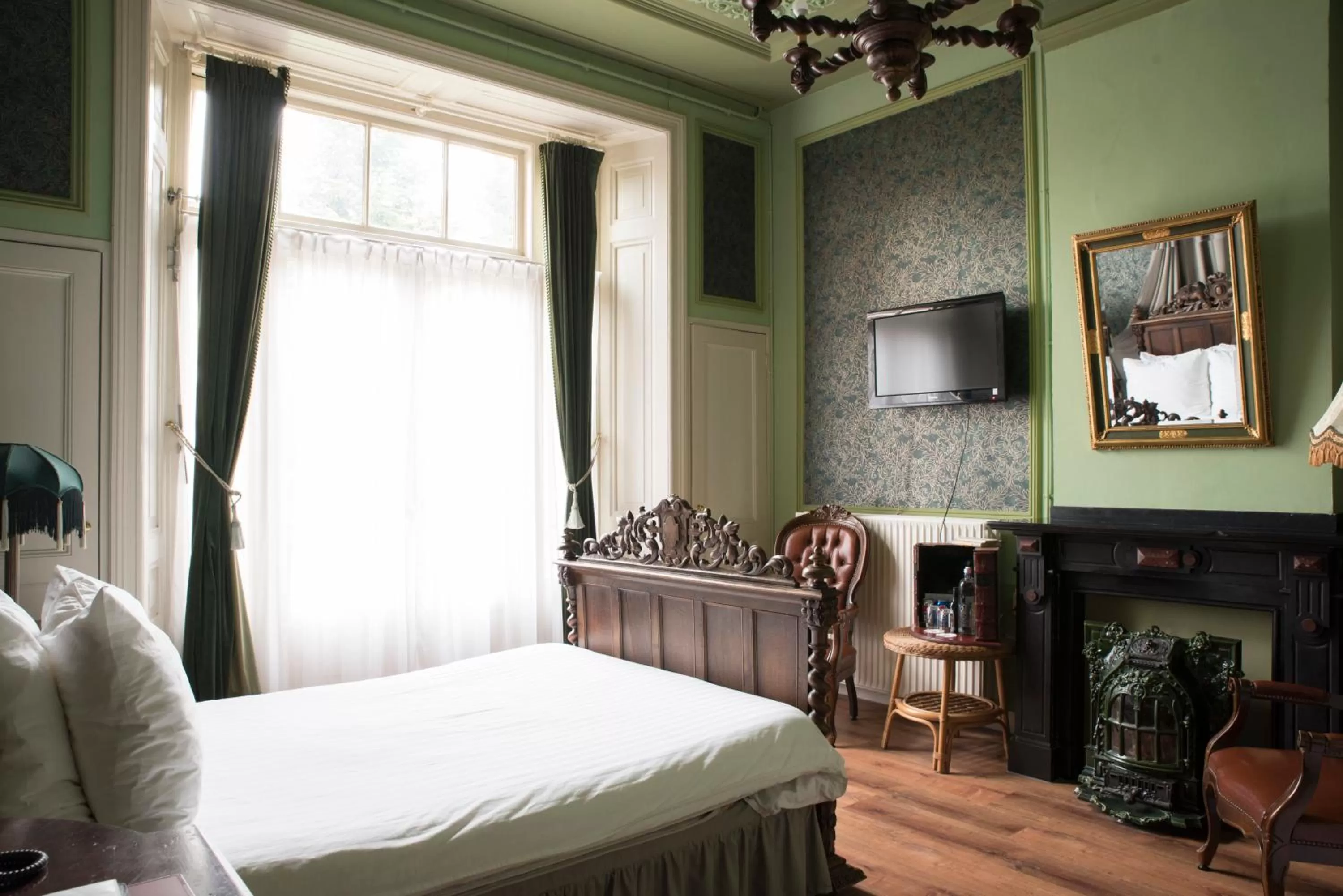 Photo of the whole room, Bed in Hotel Fidder - Patrick's Whisky Bar