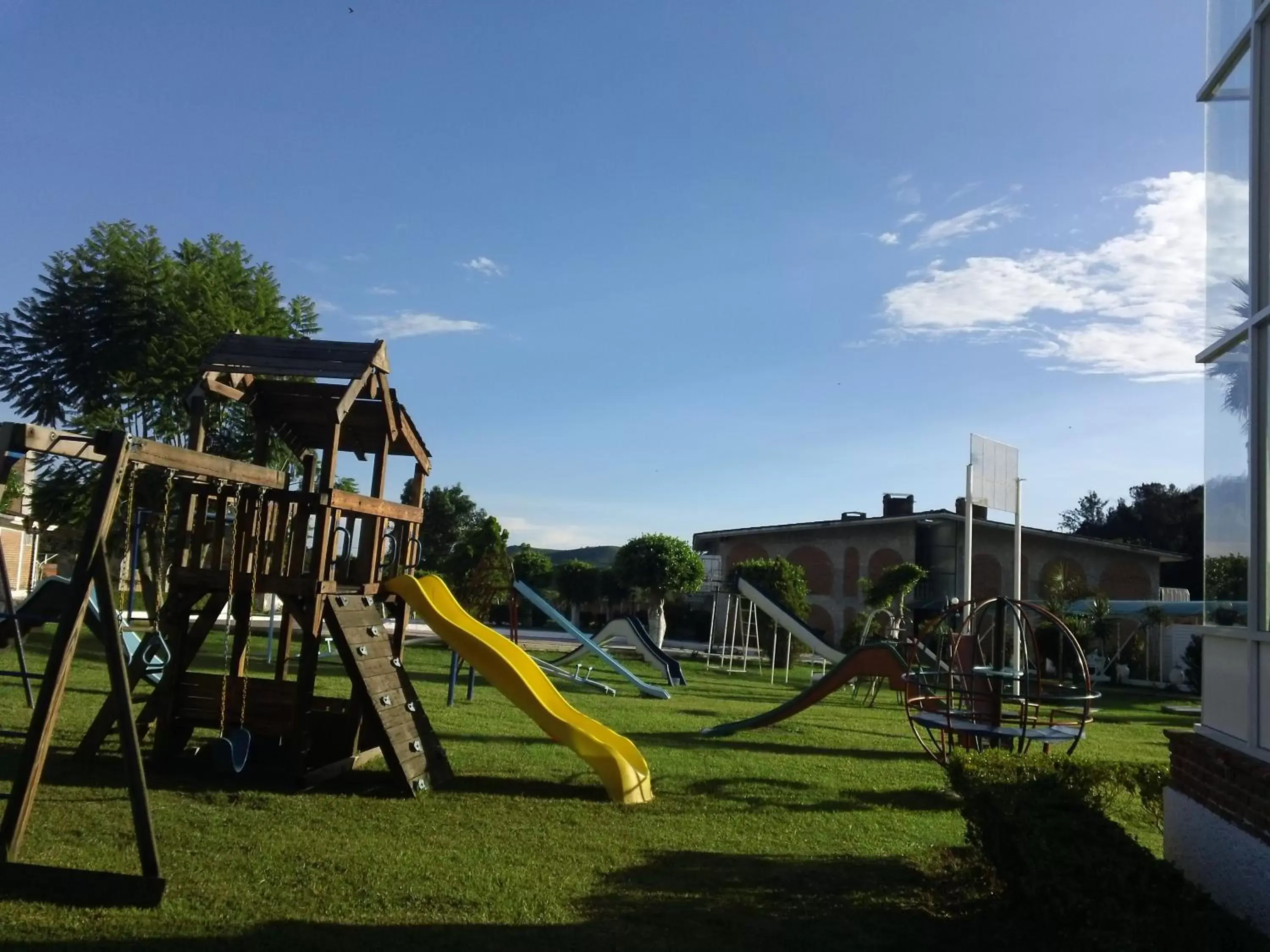 Garden, Children's Play Area in Hotel Villa Monarca Inn