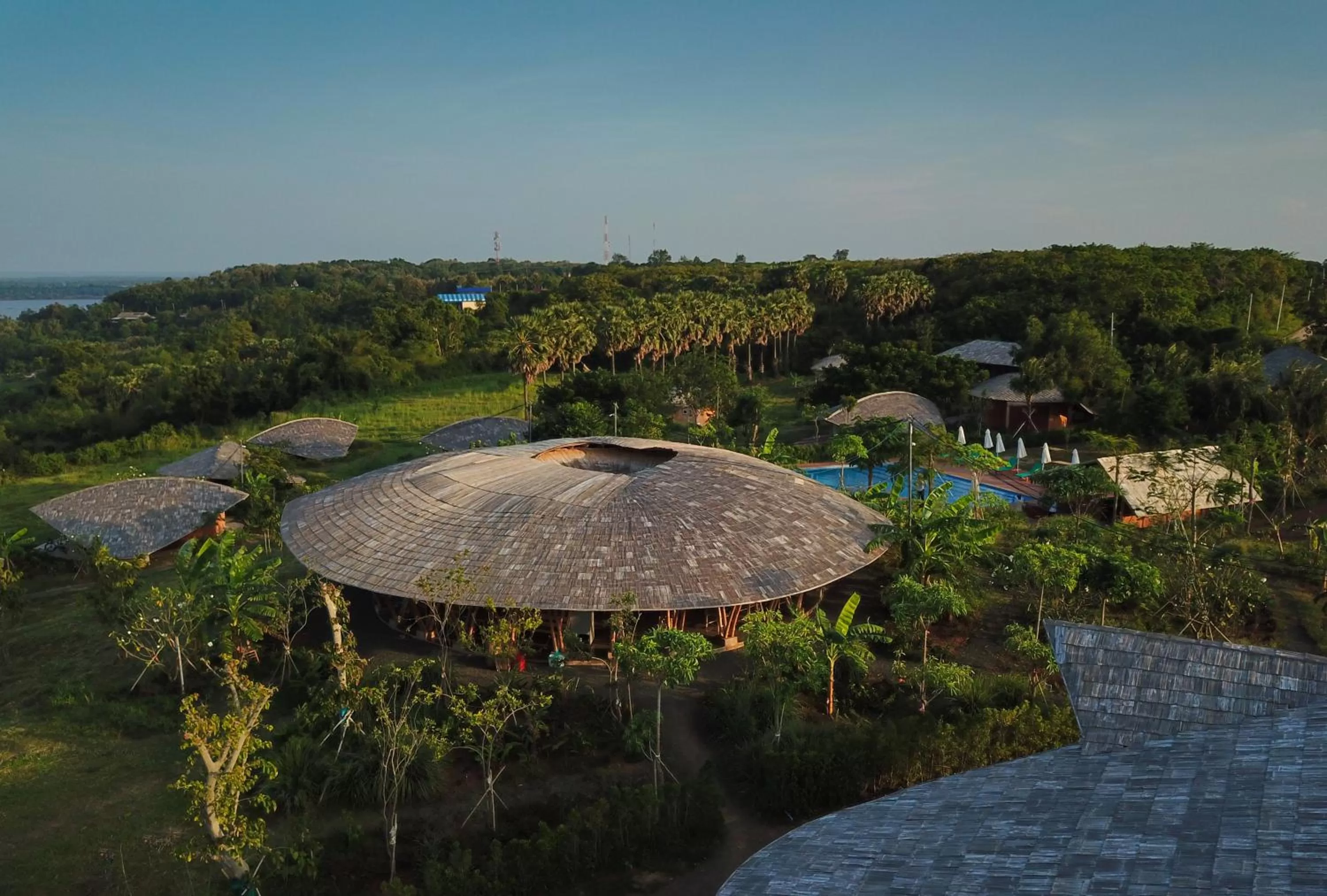 Hanchey Bamboo Resort