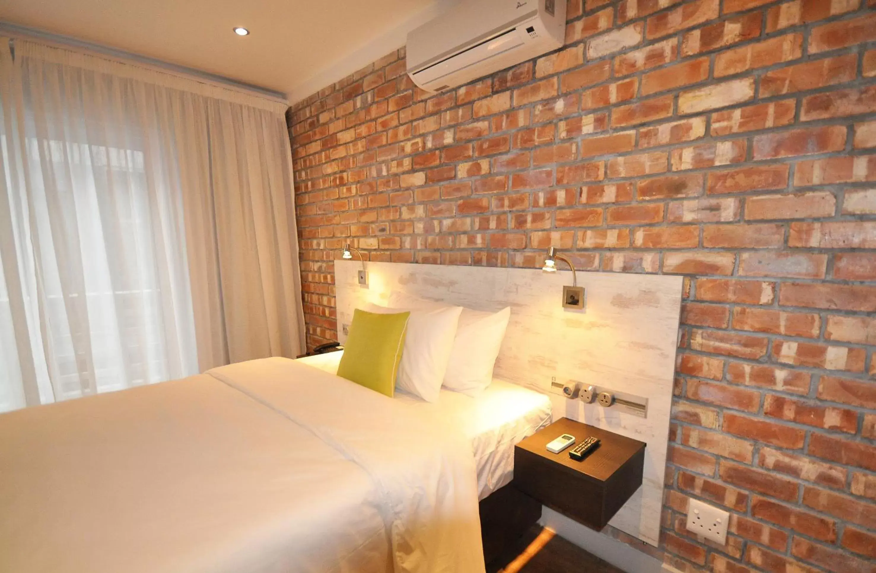 Bed in Swakopmund Plaza Hotel