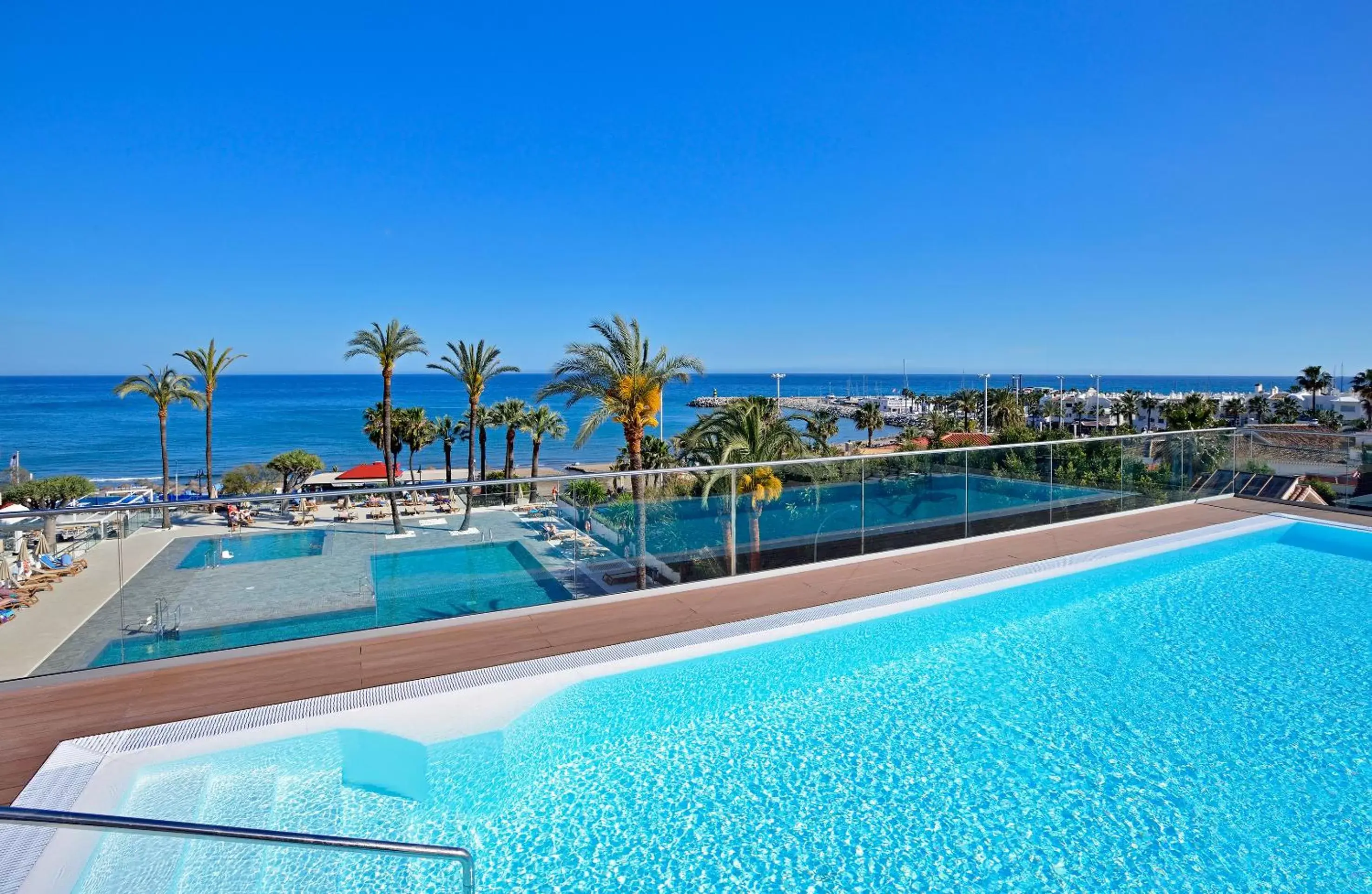 Solarium, Swimming Pool in Hotel Ocean House Costa del Sol, Affiliated by Meliá