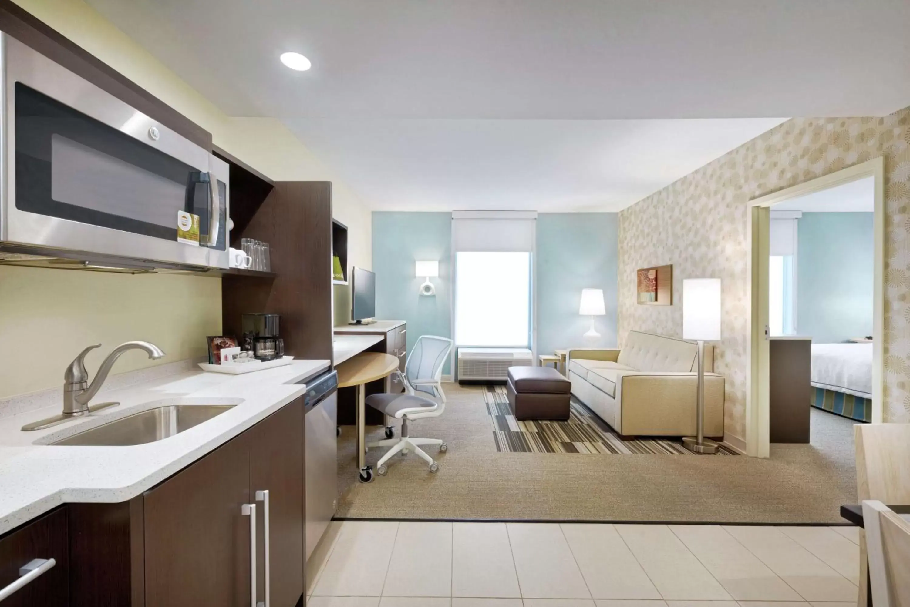 Bedroom, Kitchen/Kitchenette in Home2 Suites By Hilton Prattville