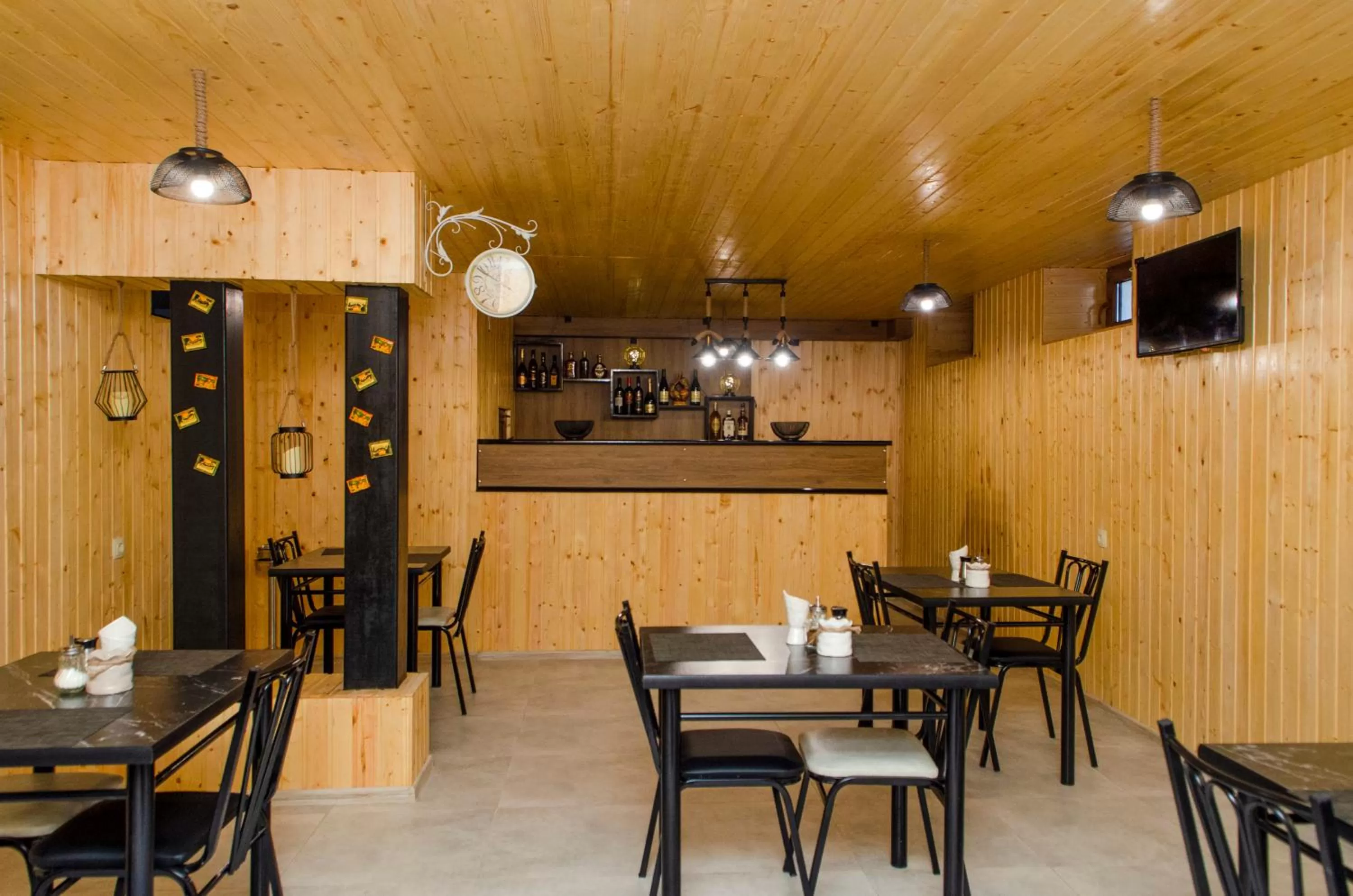 Communal lounge/ TV room in Hotel S.R