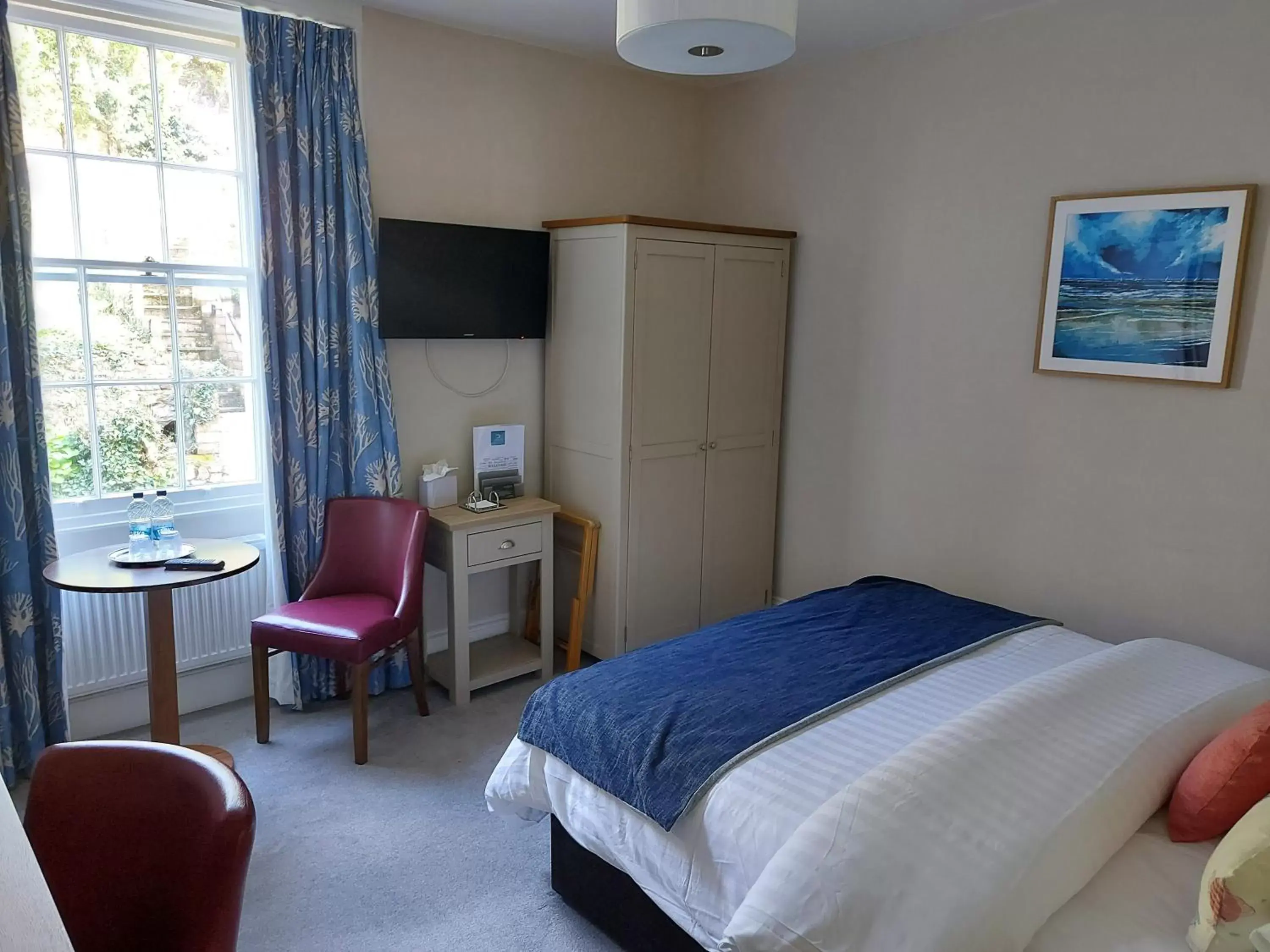 Bedroom, Bed in The Osborne Hotel