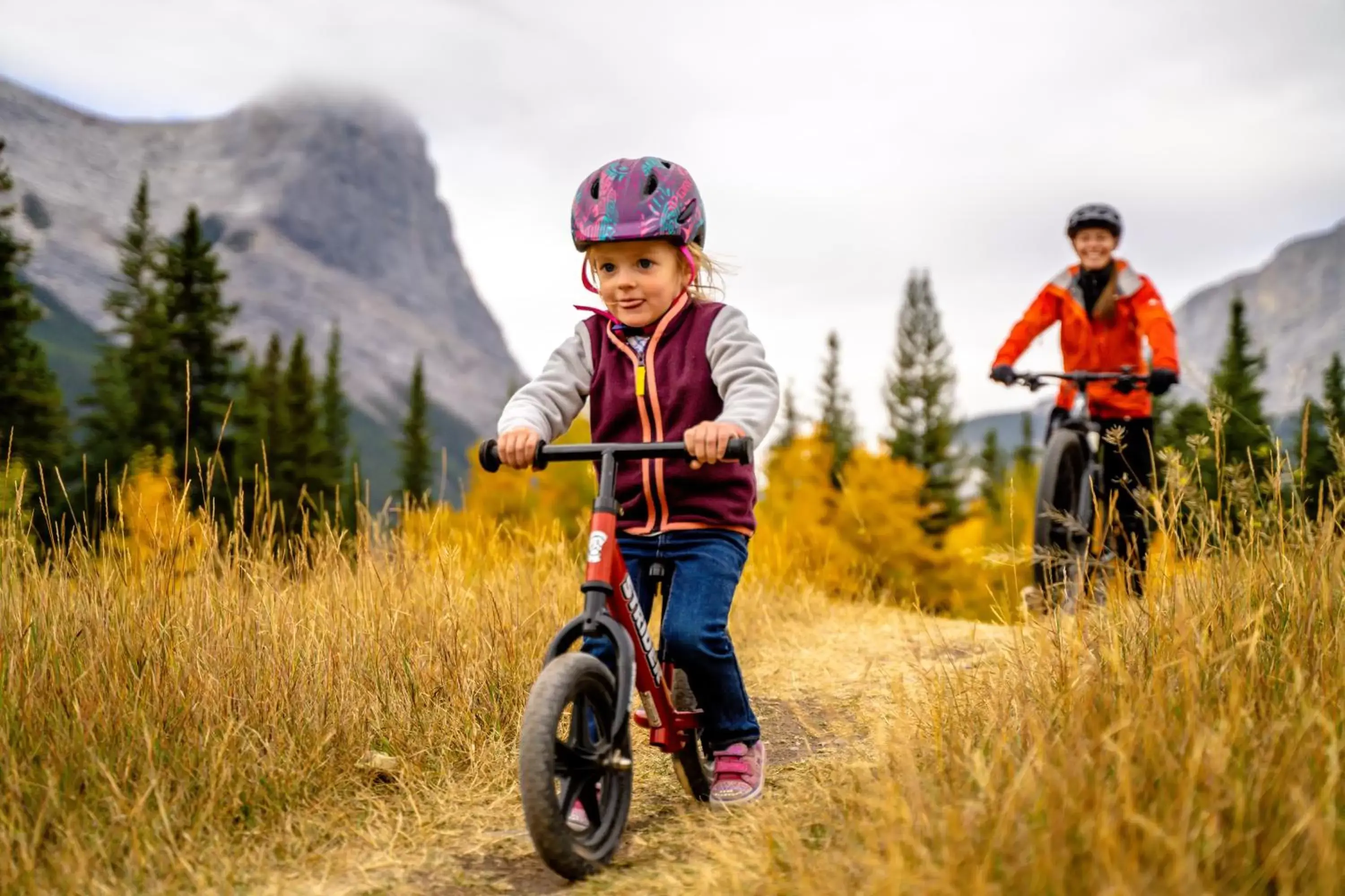 Biking in Blackstone Mountain Lodge by CLIQUE