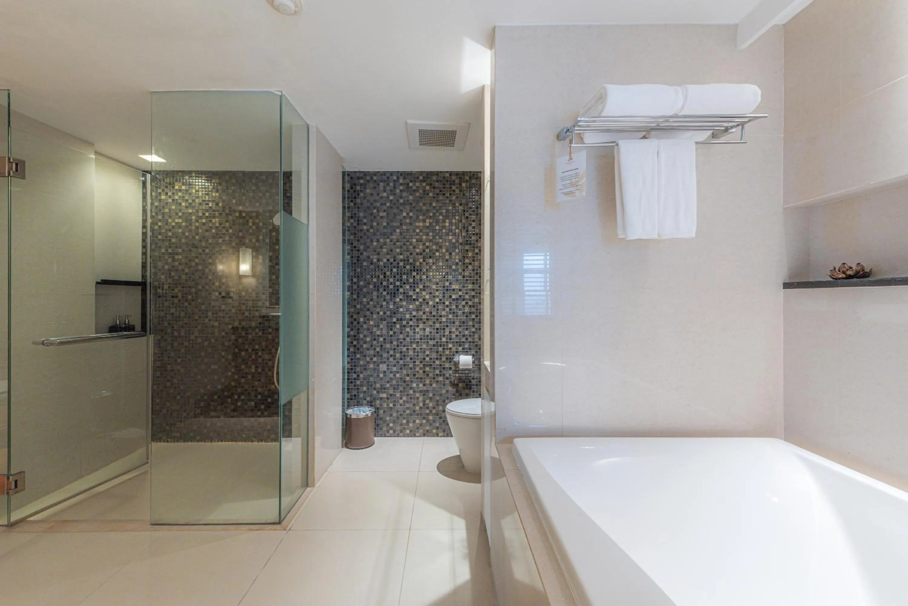 Bathroom in Summit Windmill Golf Suite Hotel at Suvarnabhumi