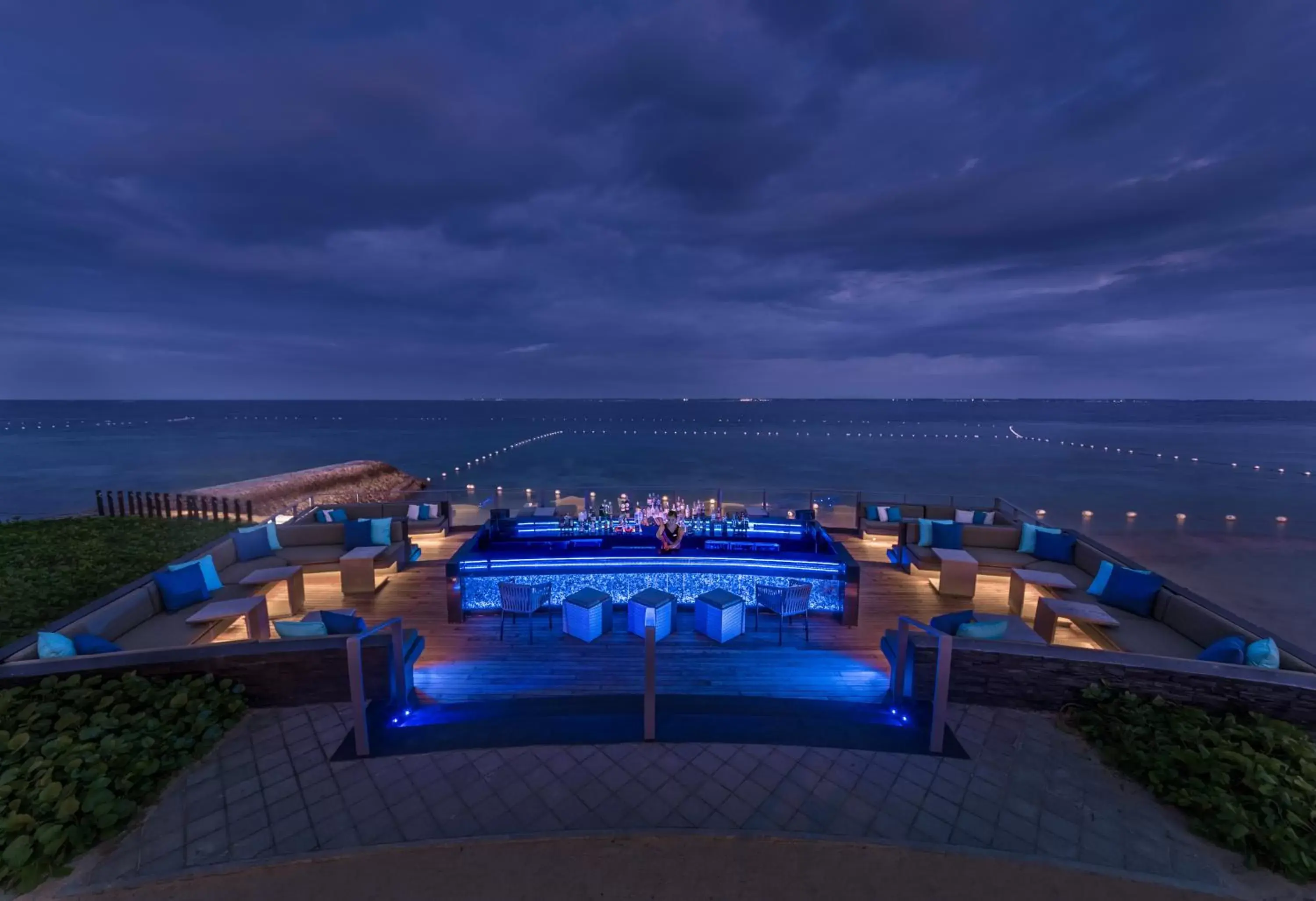 Nightclub / DJ, Pool View in Crimson Resort and Spa - Mactan Island, Cebu