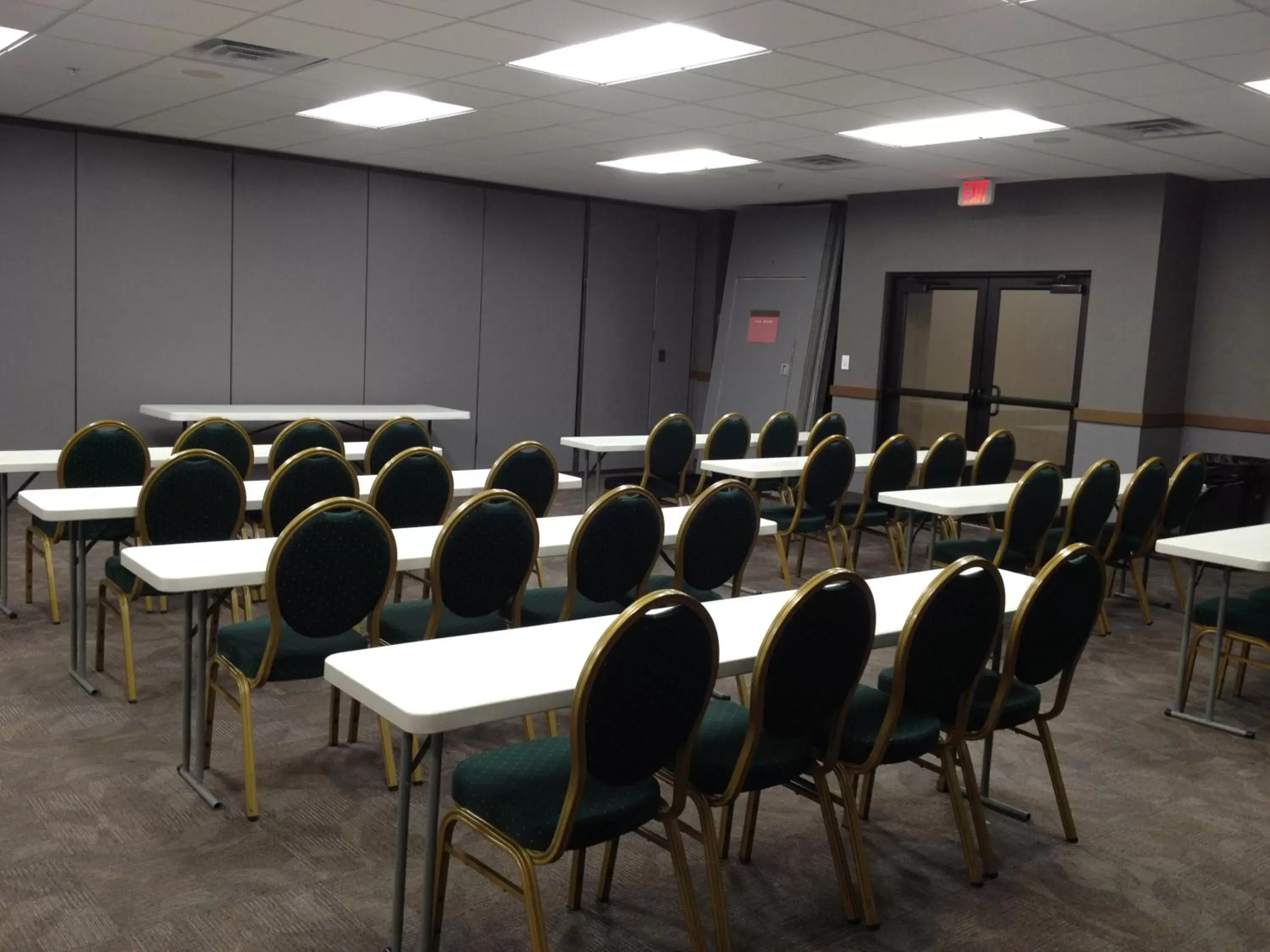 Banquet/Function facilities in Boarders Inn & Suites by Cobblestone Hotels - Grand Island