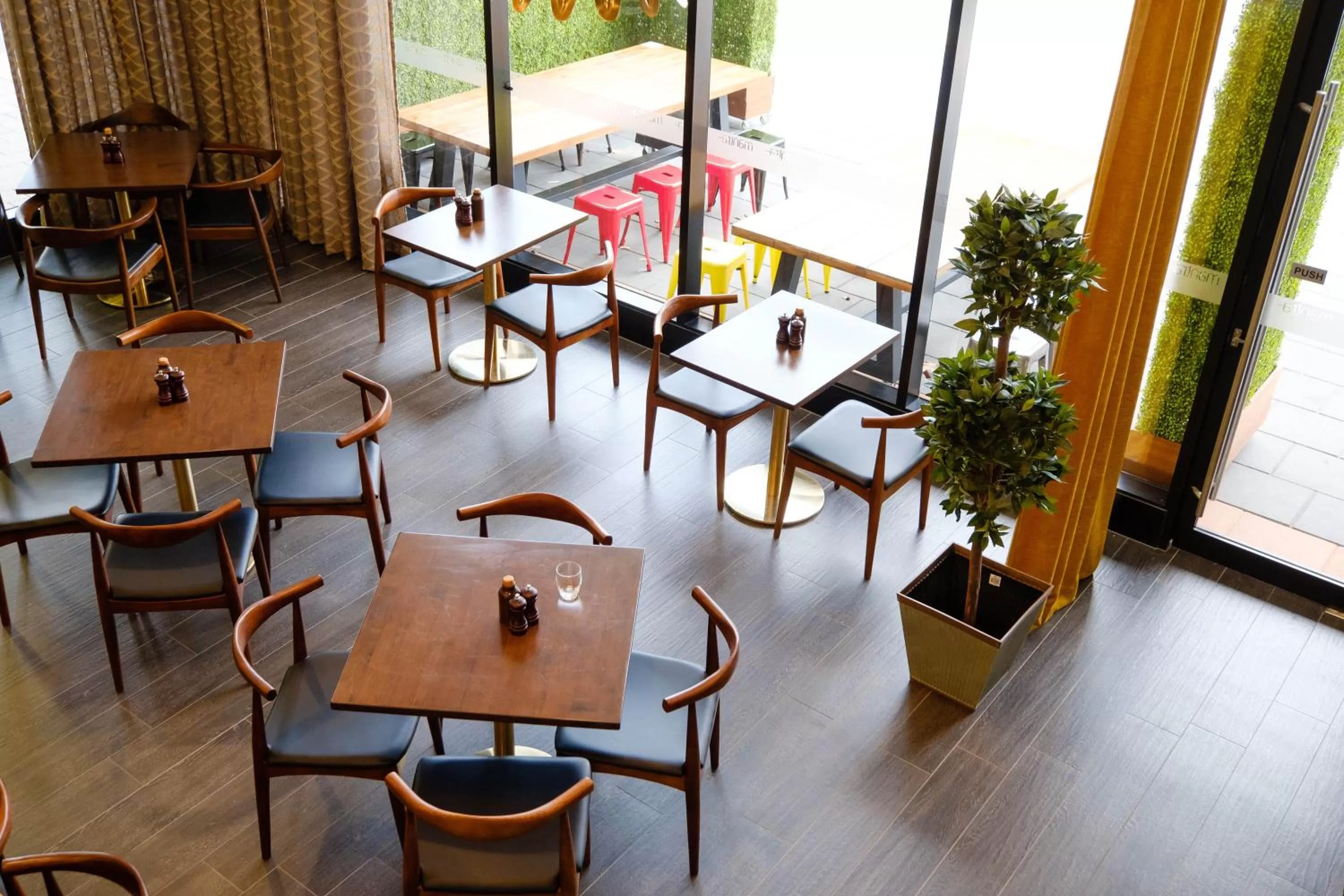 Restaurant/places to eat in Mantra Albury