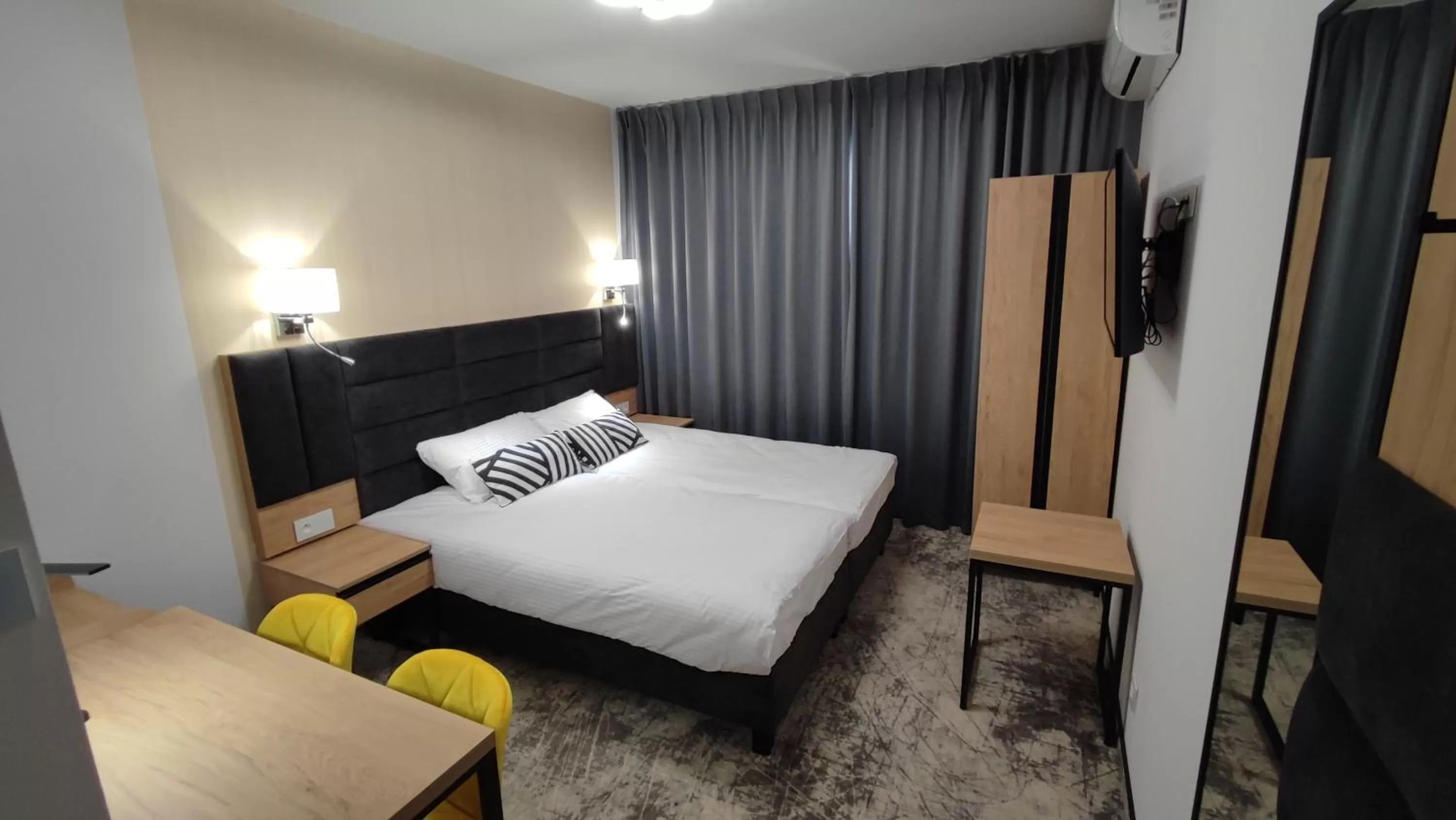 Standard Double or Twin Room in Acodomo Apartamenty