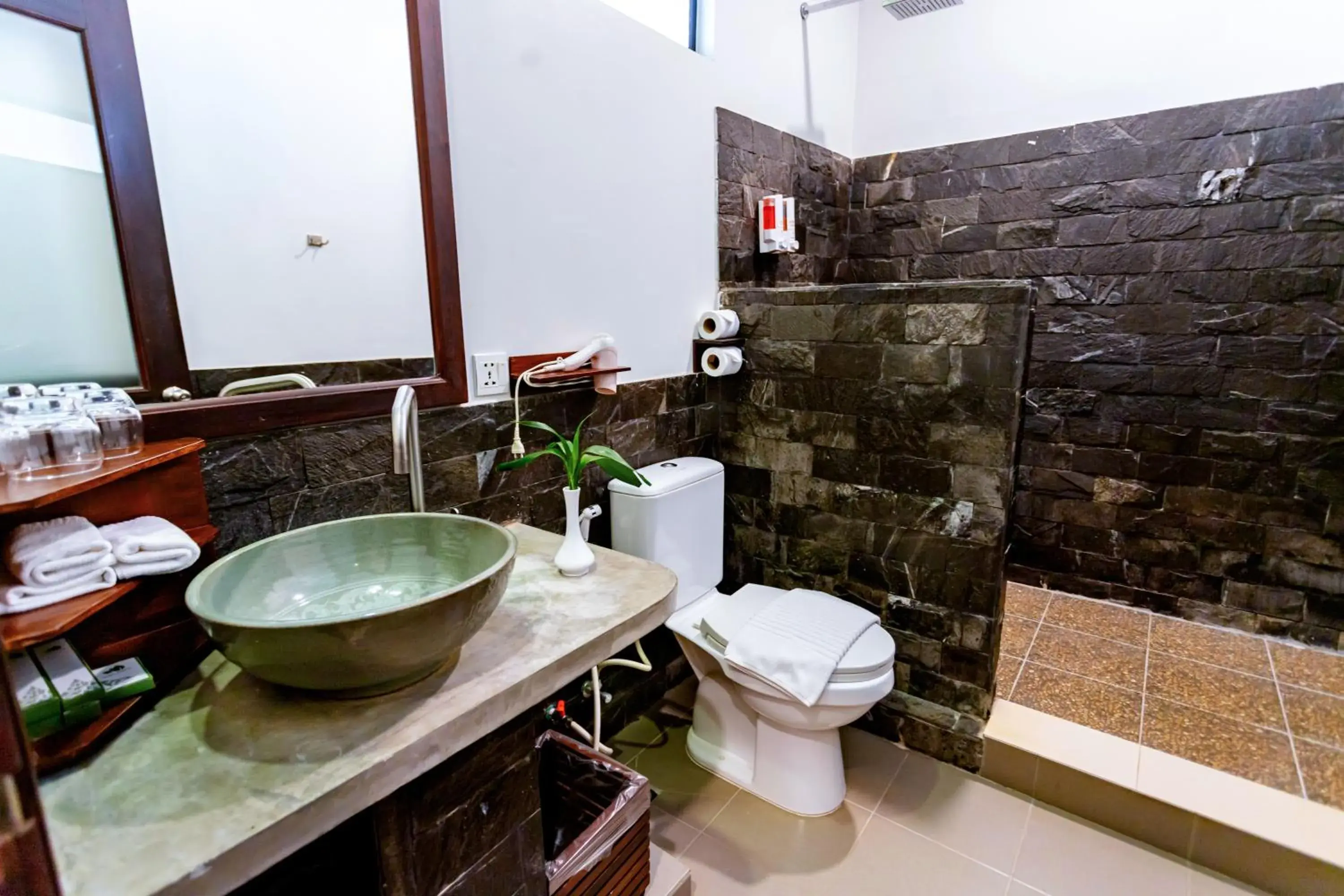 Bathroom in Green Amazon Residence Hotel