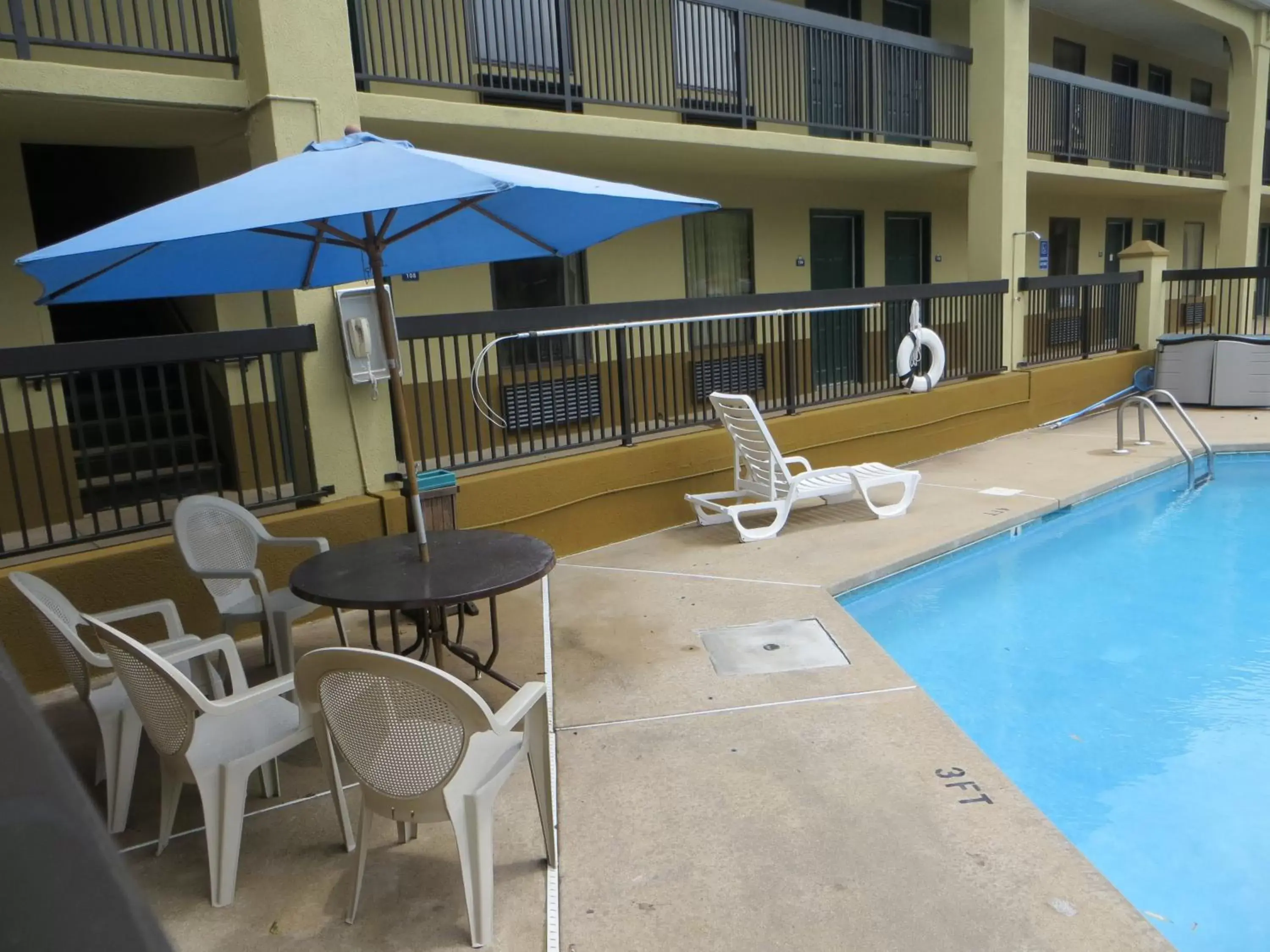 Pool View in Days Inn by Wyndham Elberton