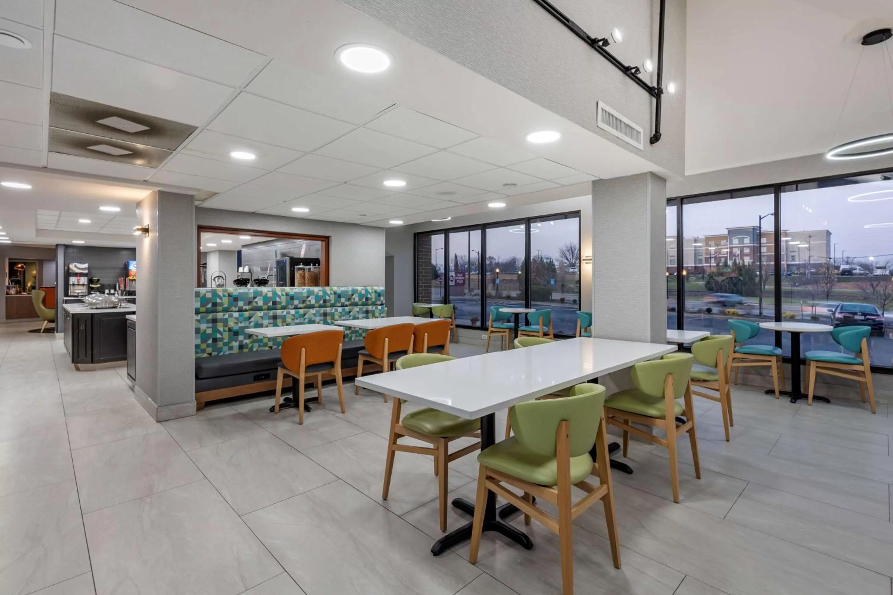 Breakfast in Best Western Plus St. Louis West-Westport