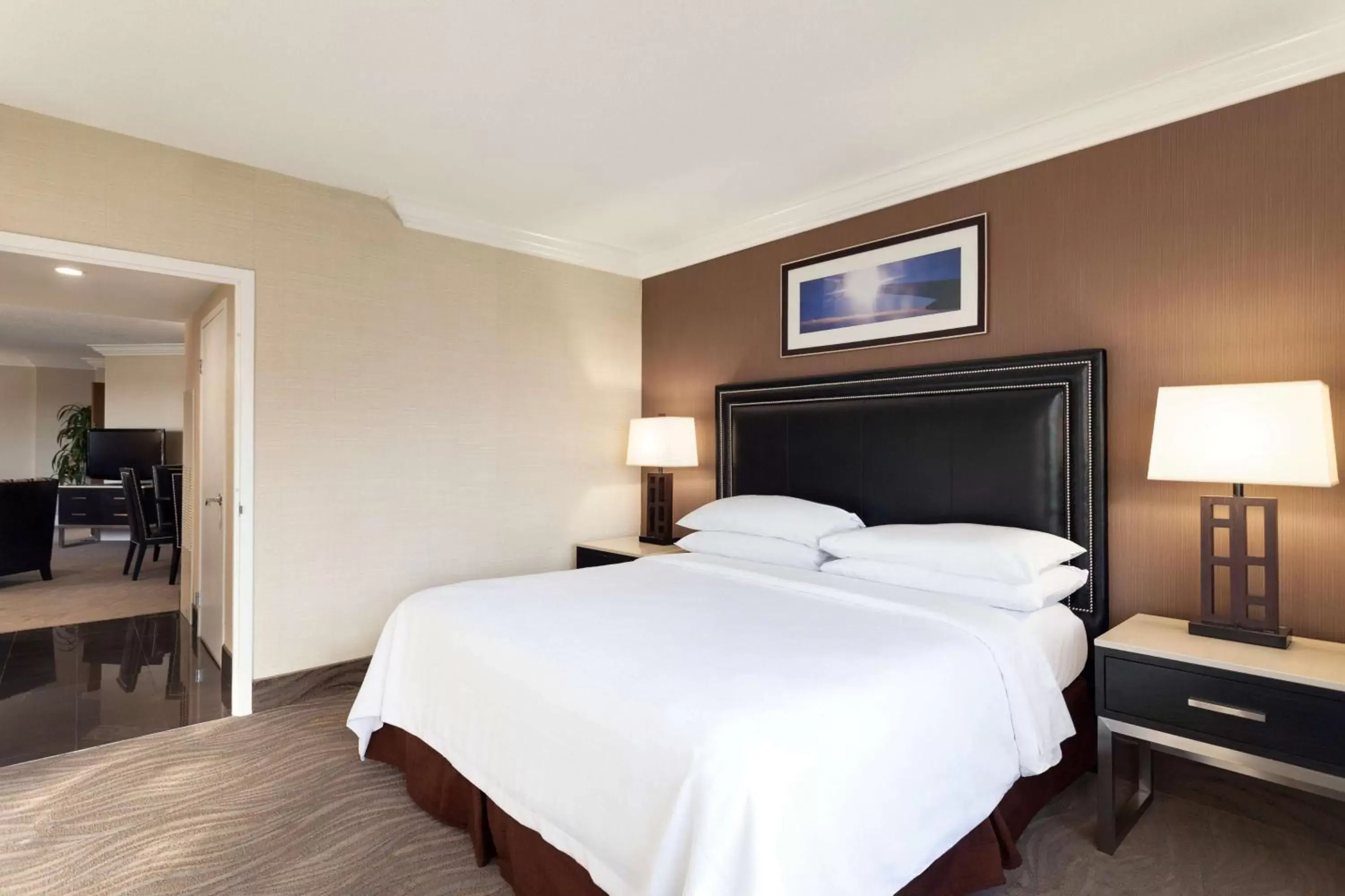 Bed in Embassy Suites by Hilton Irvine Orange County Airport