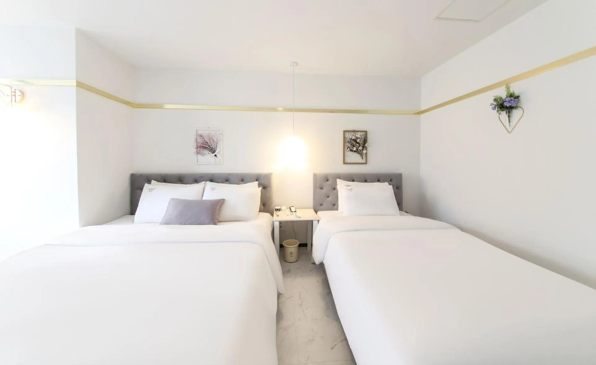 Bed in Brown-Dot Hotel Songdo