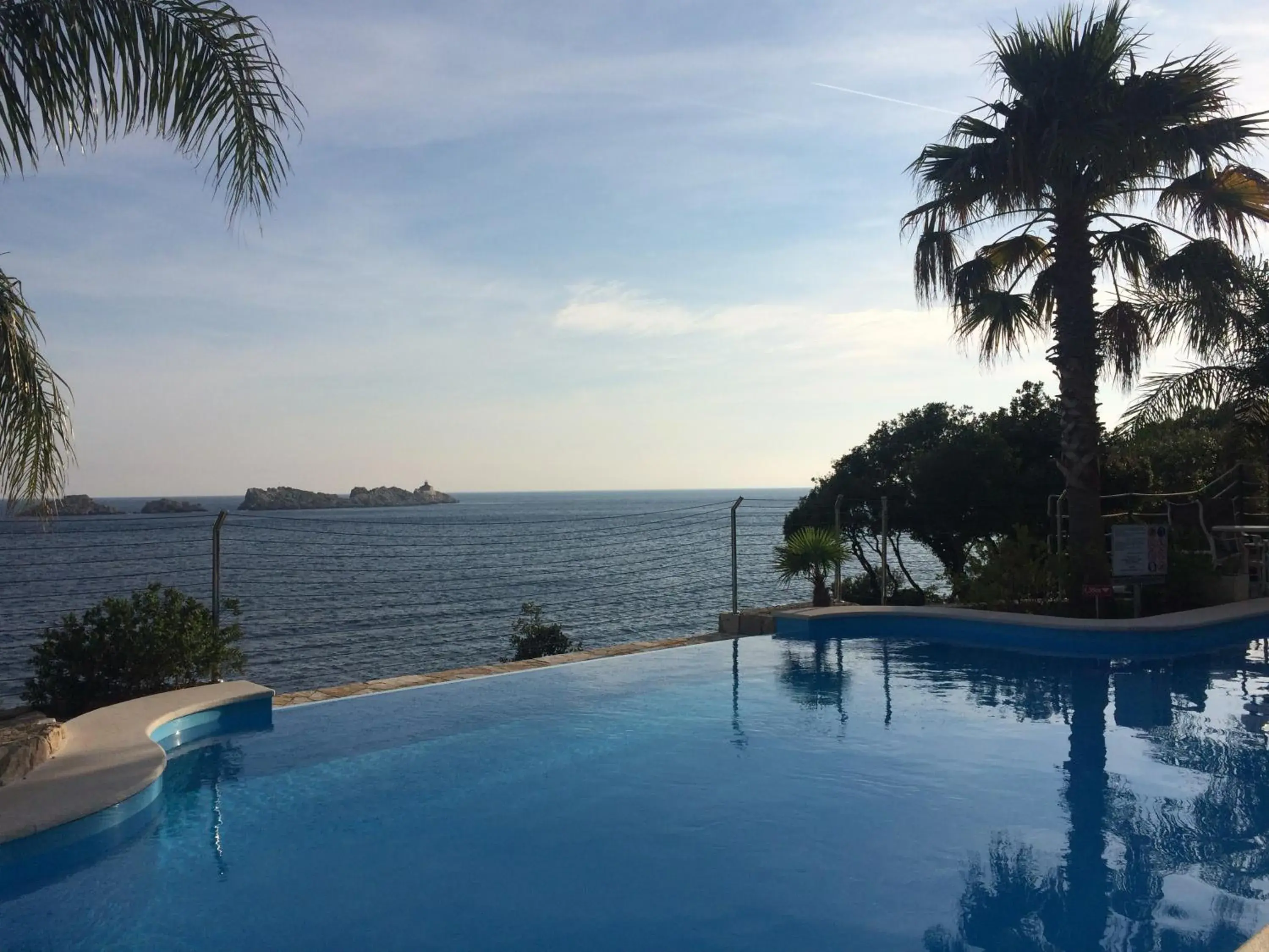 Swimming Pool in Royal Palm Hotel