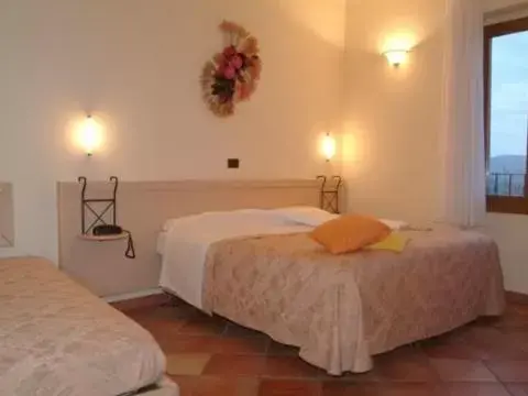 Bedroom, Bed in Locanda Il Gallo