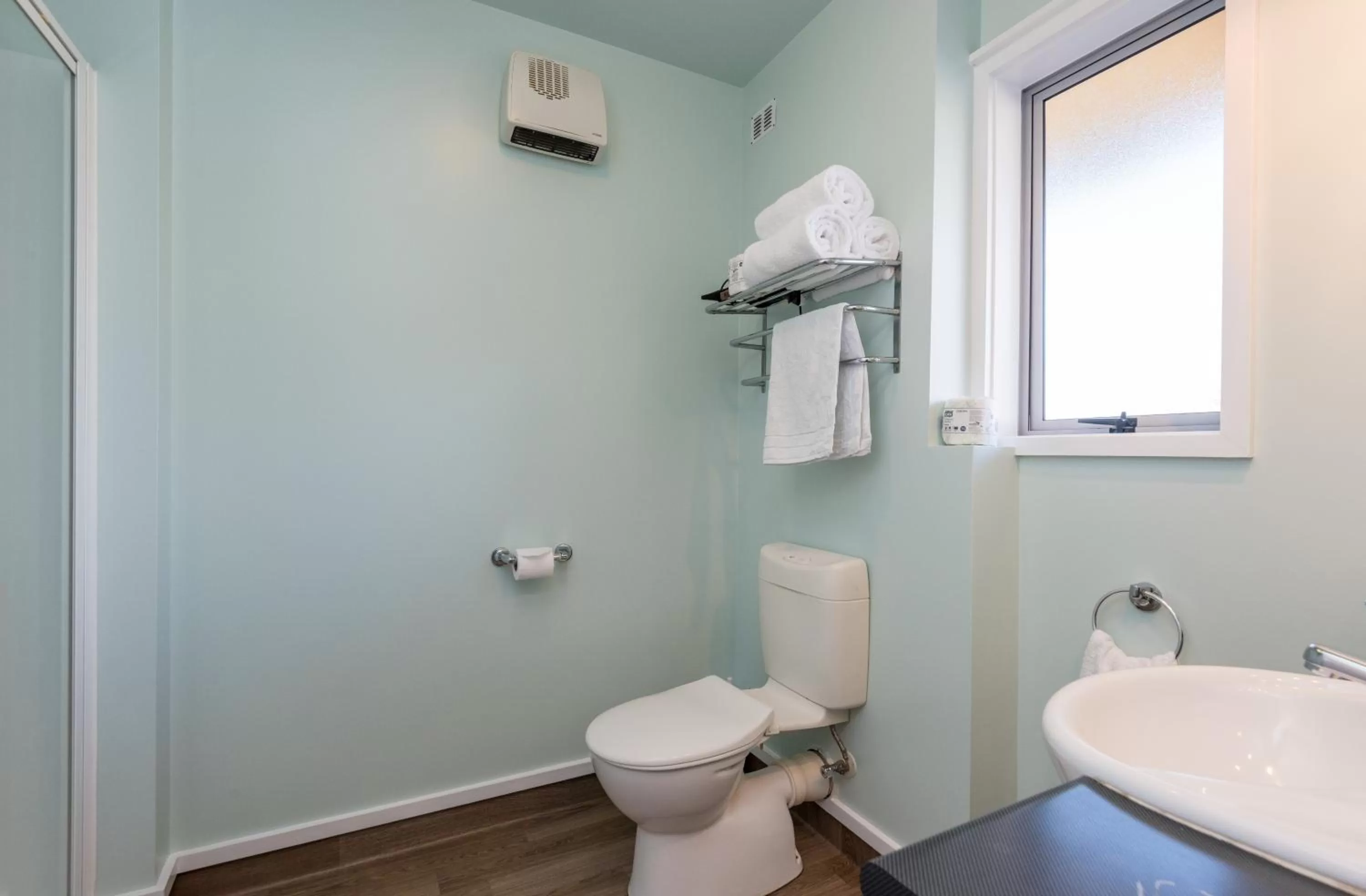 Shower in Greens Motel