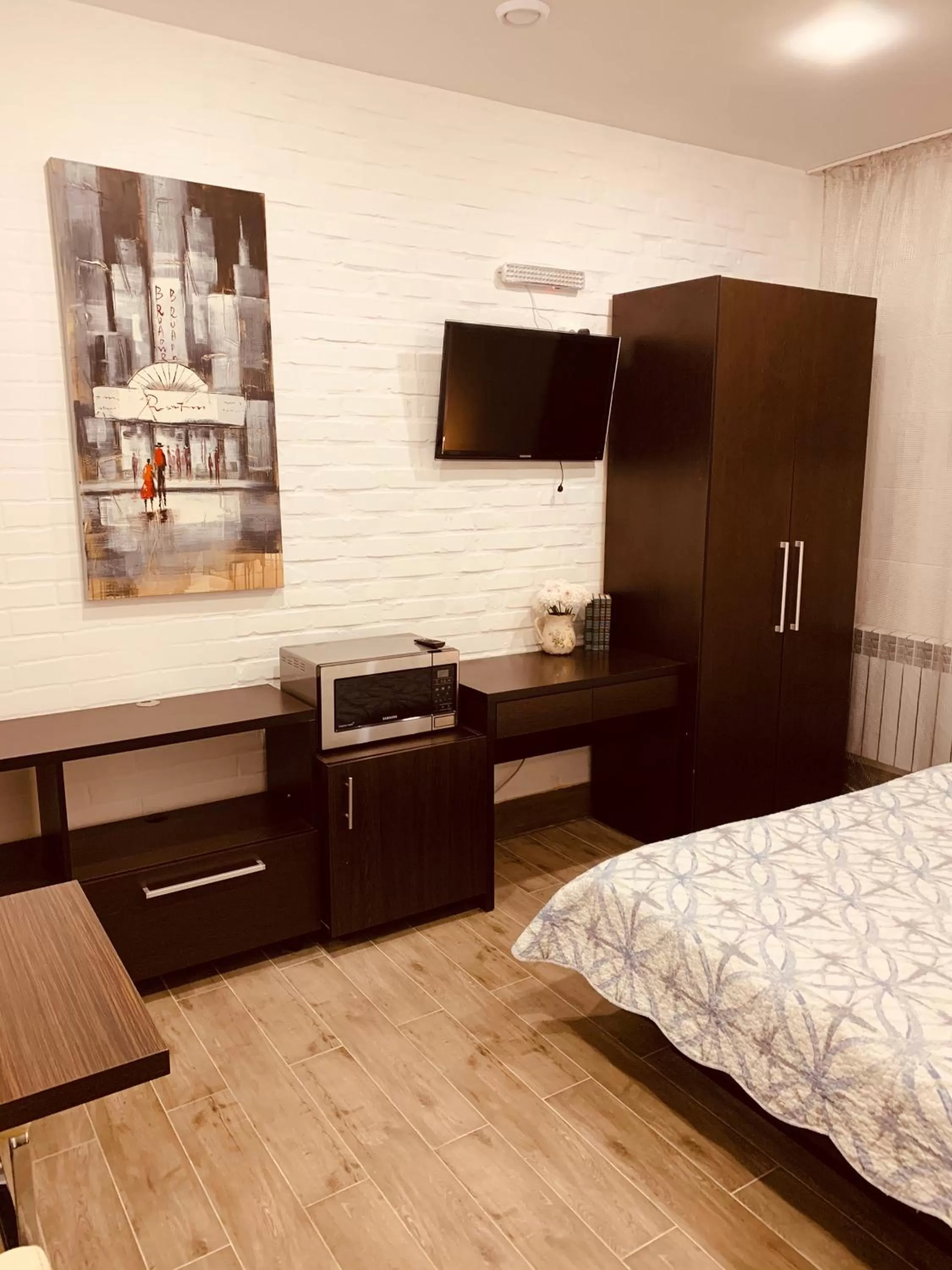 Bed in WINE & ROSE BOUTIQUE HOTEL