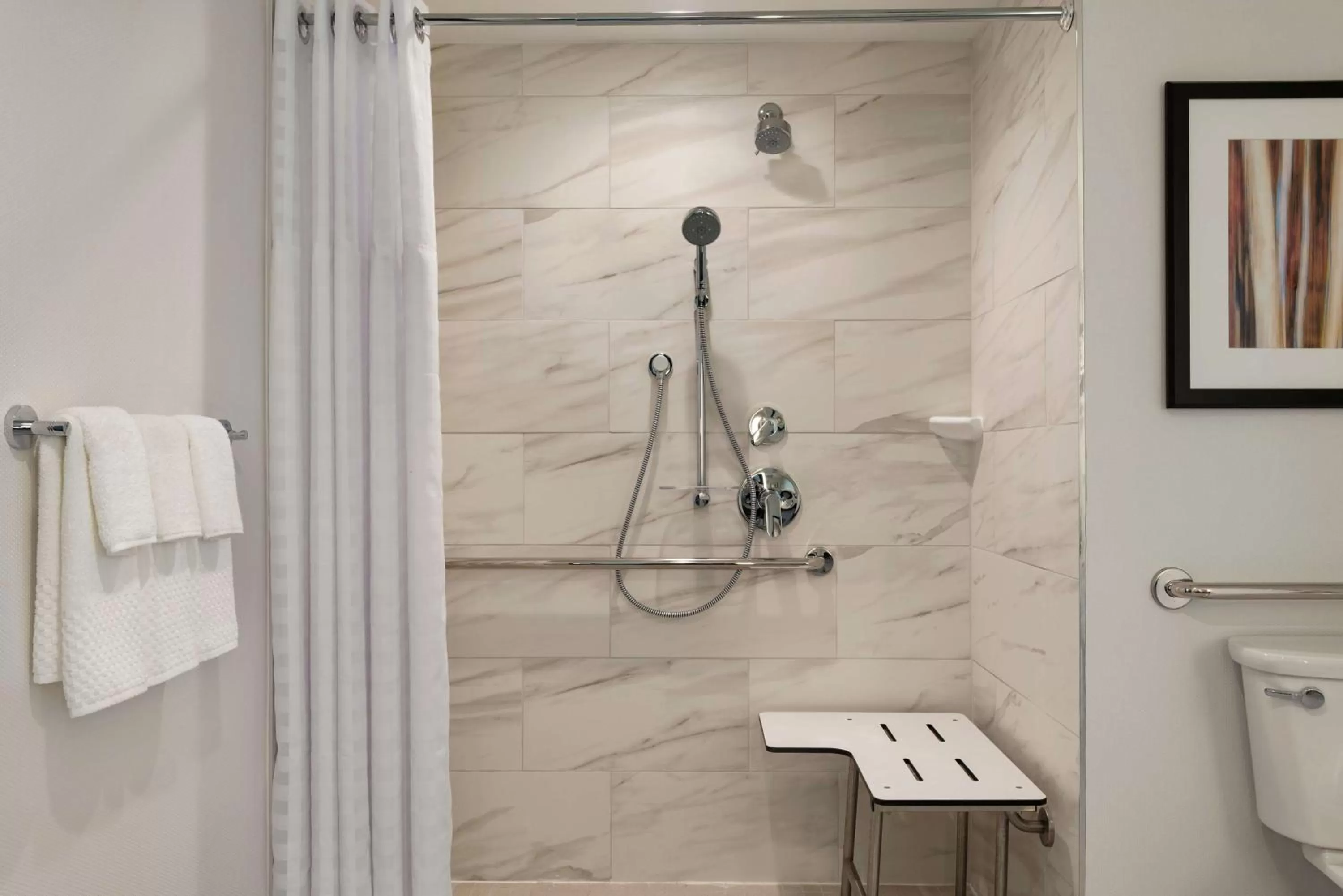 Bathroom in Embassy Suites By Hilton Noblesville Indianapolis Conv Ctr