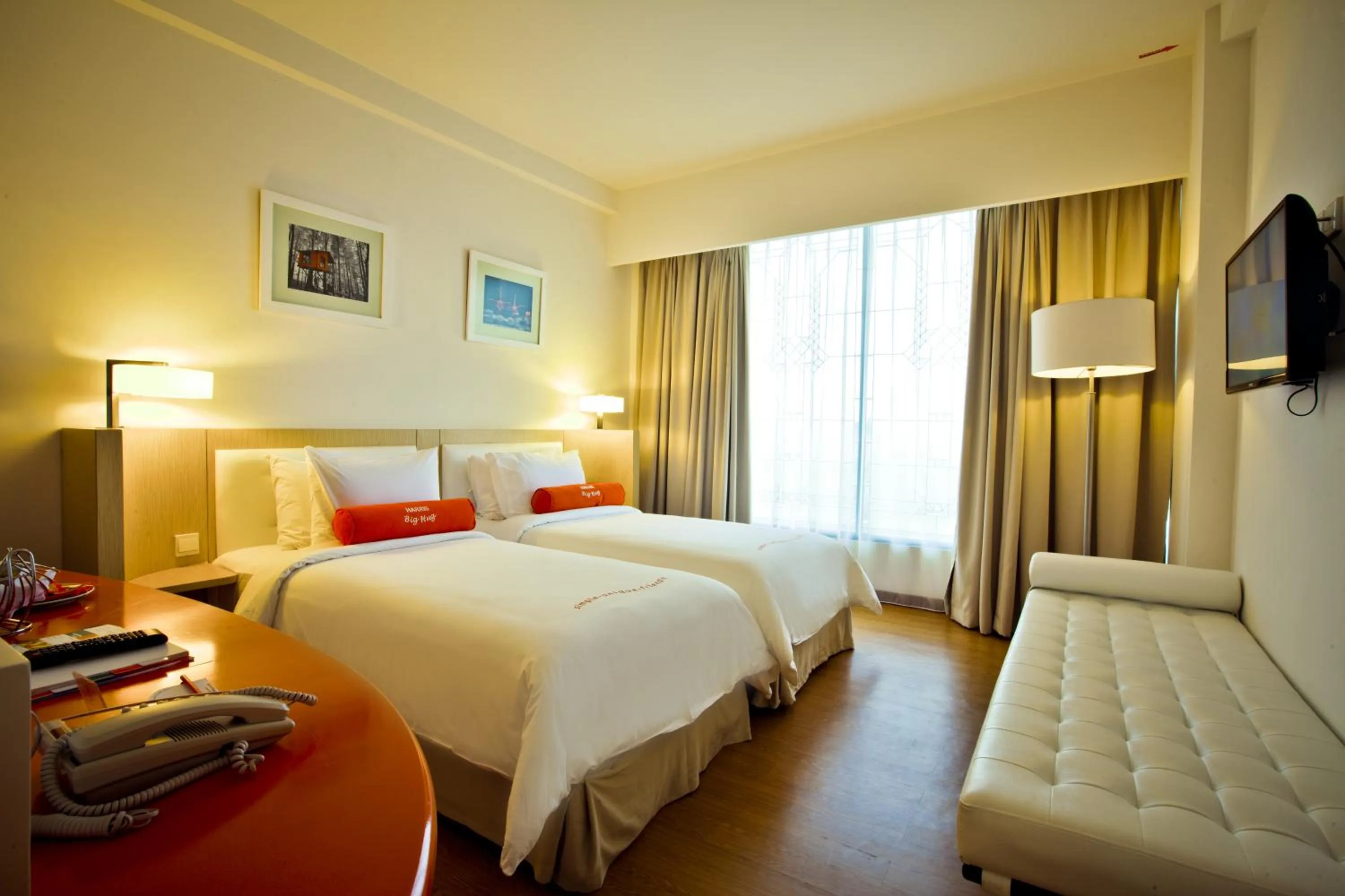 Bedroom, Bed in HARRIS Hotel & Conventions Malang