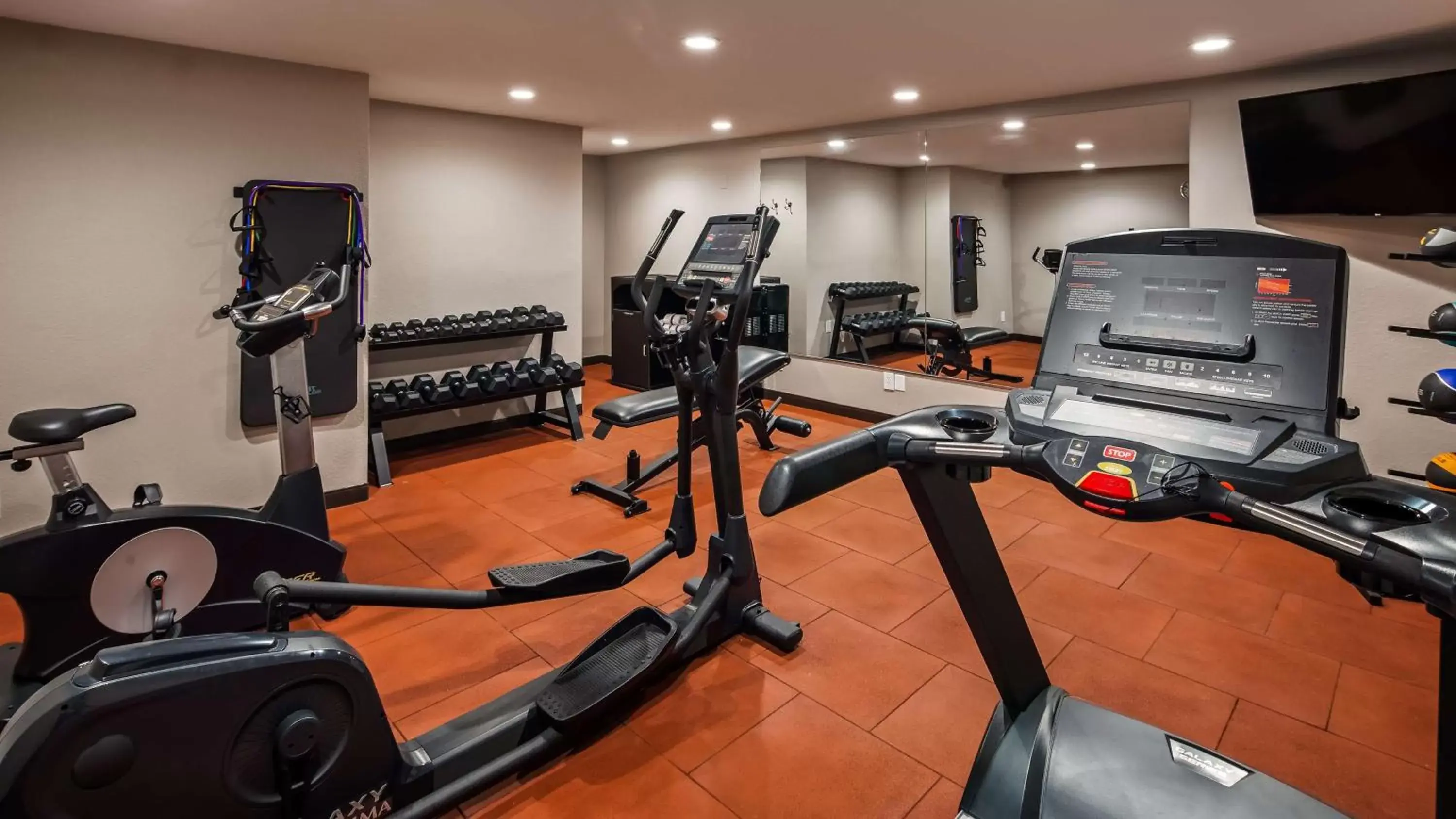 Fitness centre/facilities in Best Western DeWitt Fitness centre/facilities in Best Western DeWitt