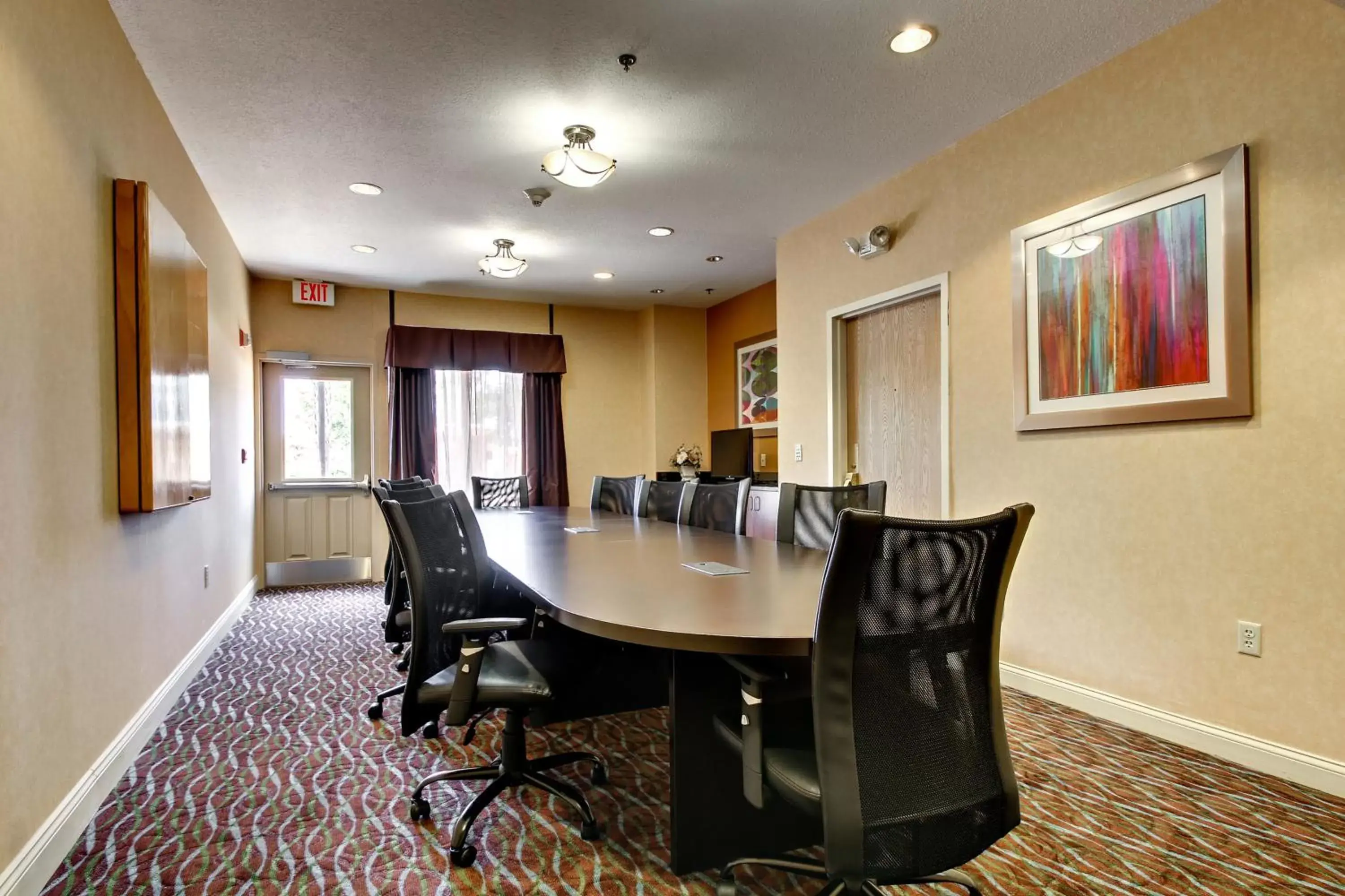Meeting/conference room in Holiday Inn Express & Suites Jacksonville South - I-295, an IHG Hotel
