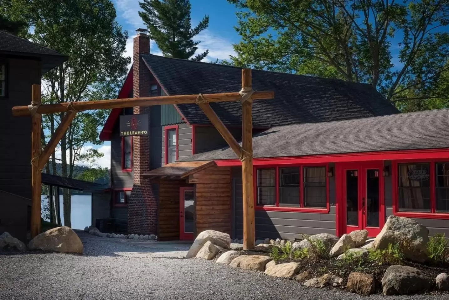 Restaurant/places to eat in Great Pines