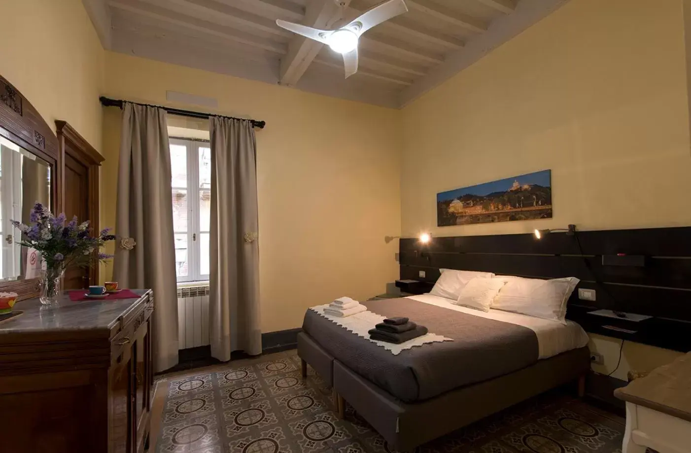 Photo of the whole room, Bed in Tuscany Experience BnB