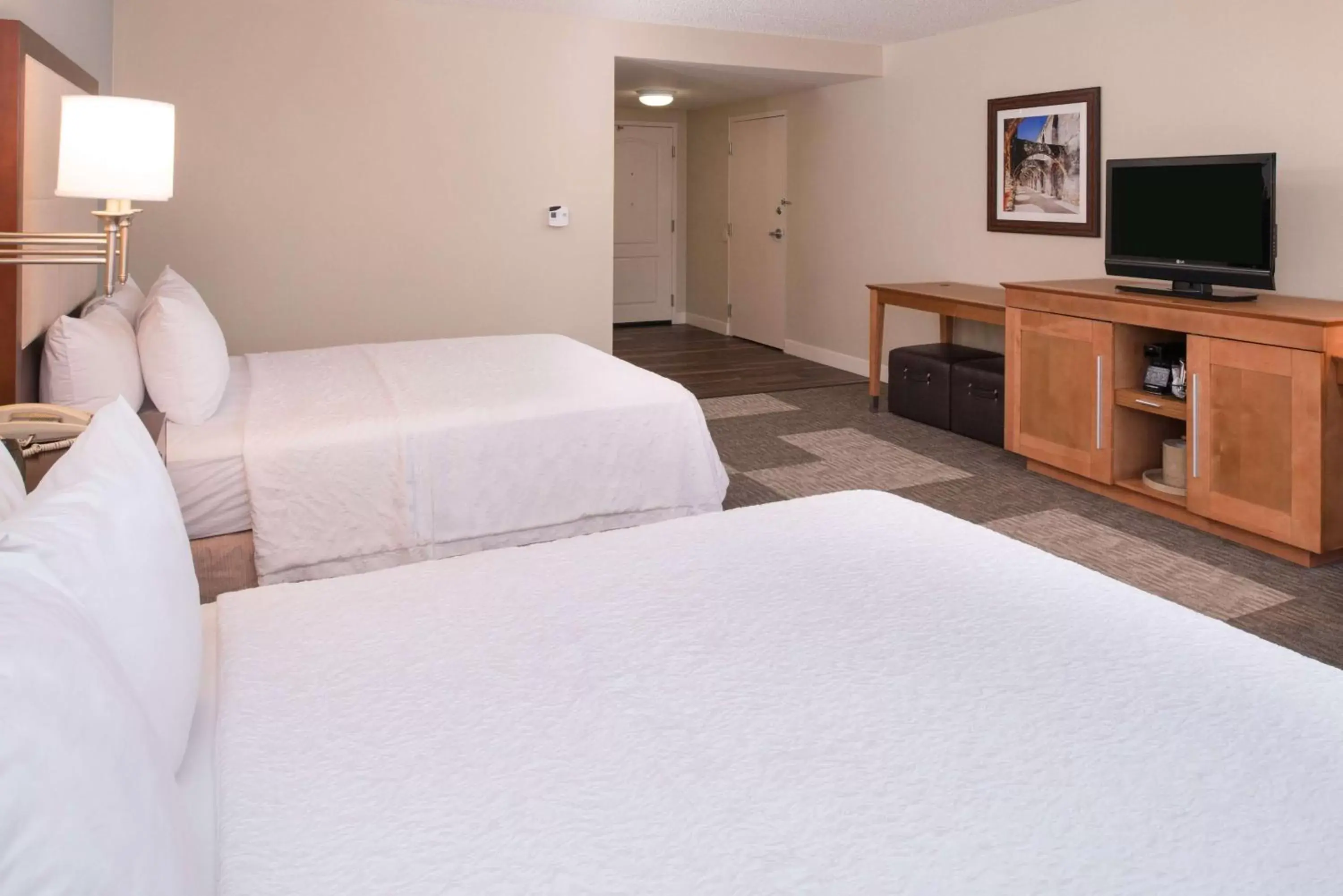 Bedroom, Bed in Hampton Inn and Suites Schertz