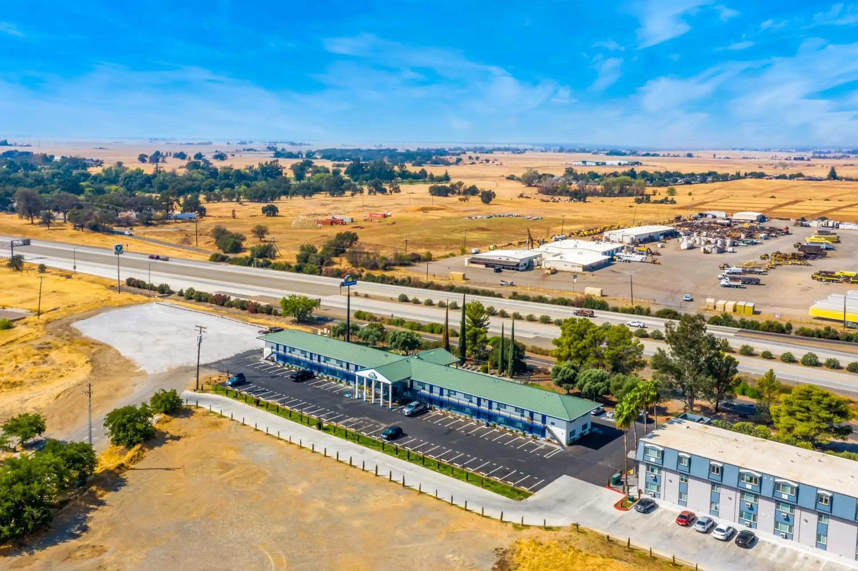 Bird's-eye View in Days Inn by Wyndham Red Bluff